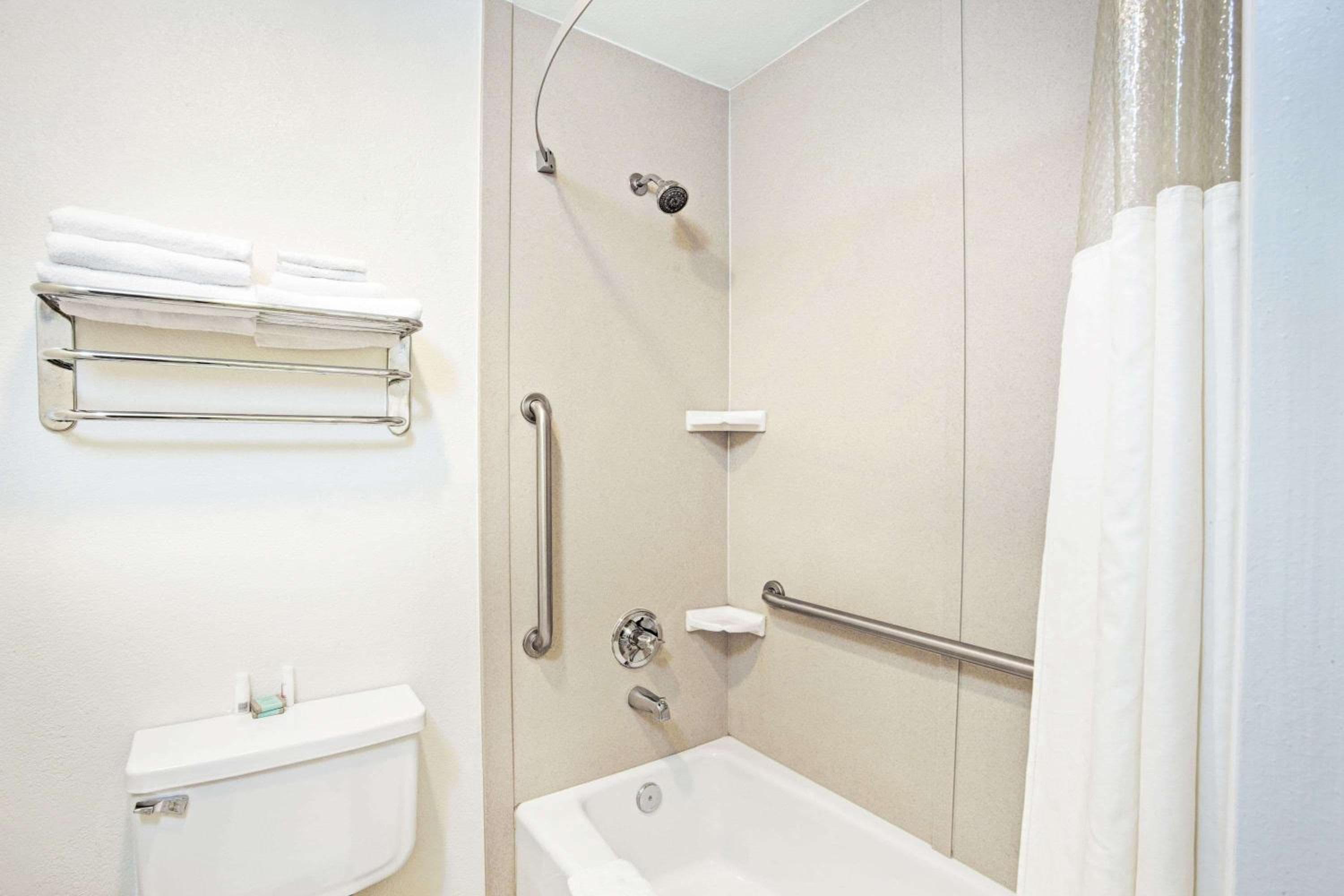 Travelodge by Wyndham Banning Casino and Outlet Mall