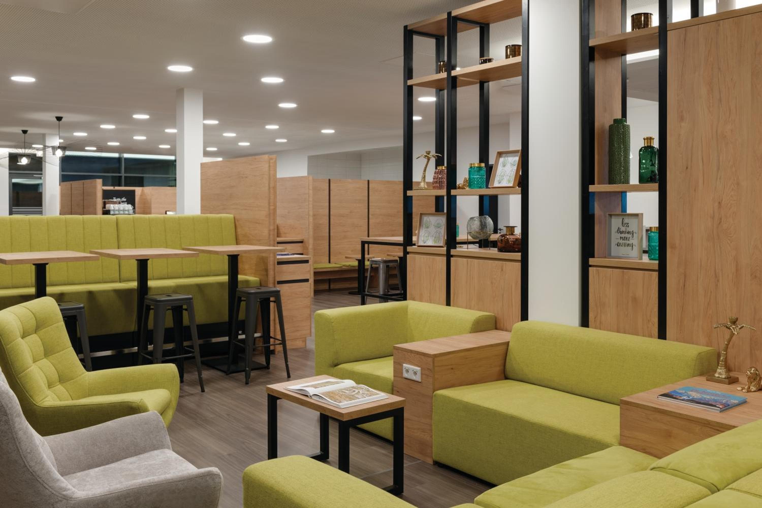 Super 8 by Wyndham Augsburg