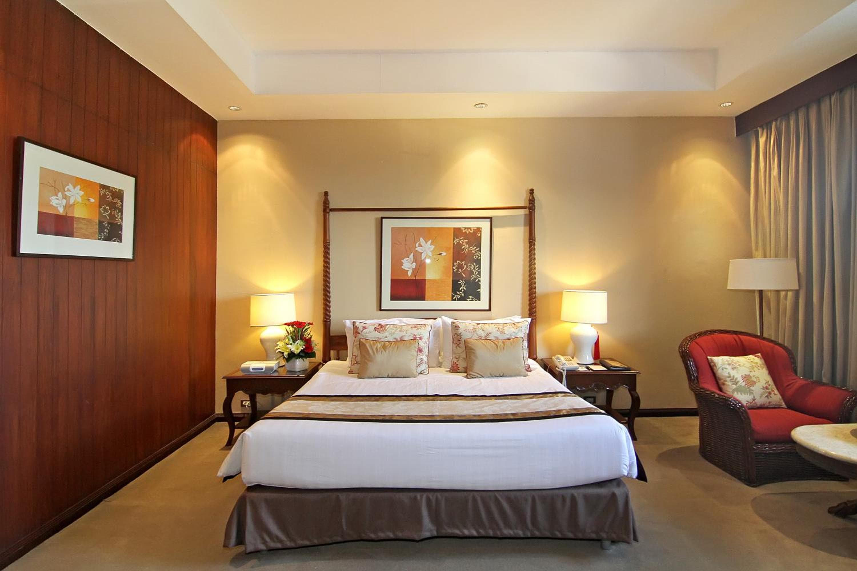 The Manila Hotel