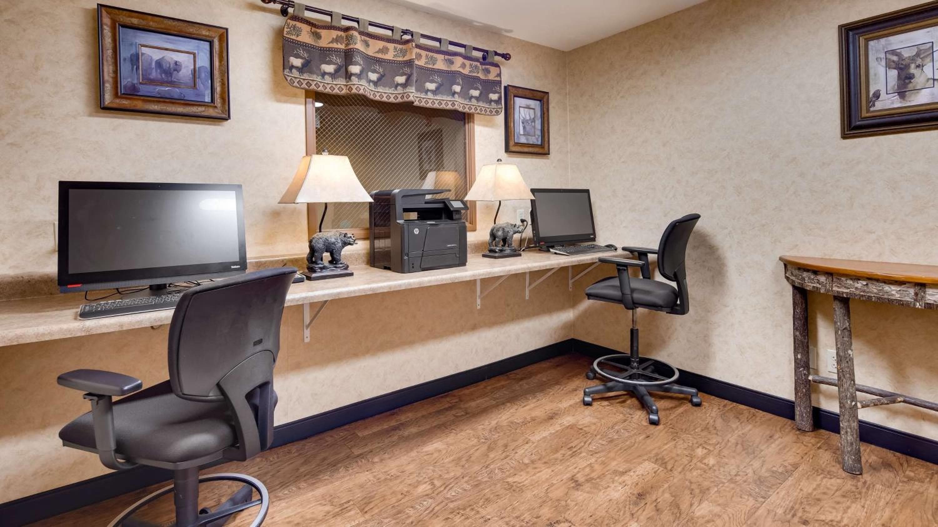 Best Western Plus Kelly Inn & Suites