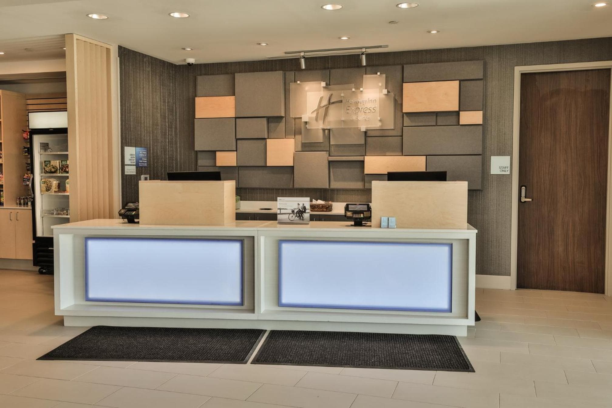 Holiday Inn Express & Suites - Nashville MetroCenter Downtown by IHG