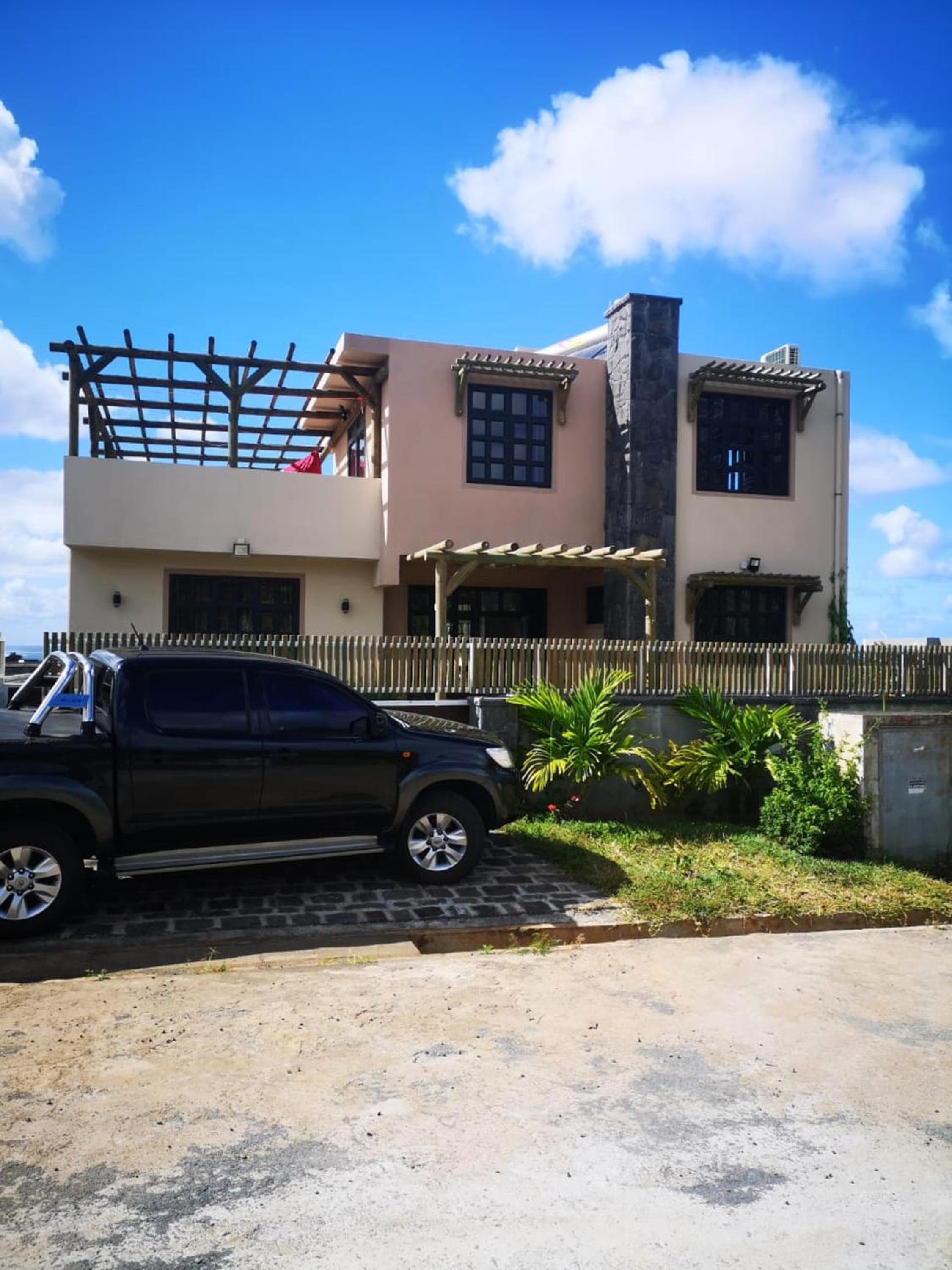 Elegant villa with sea view in Bel Ombre + Private pool