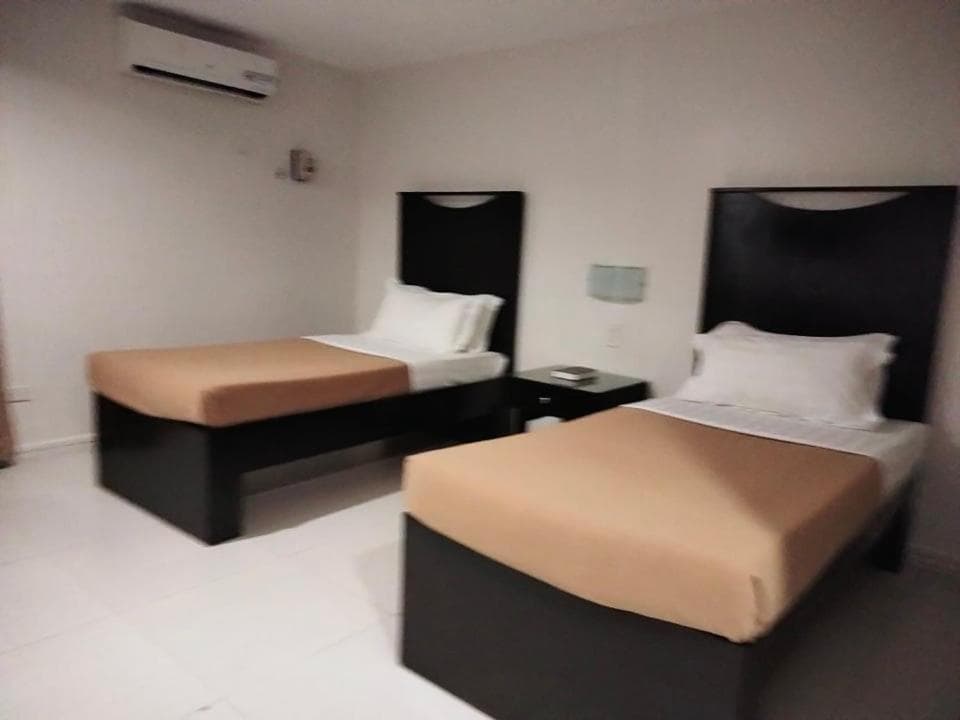 Annex Hotel Tavern