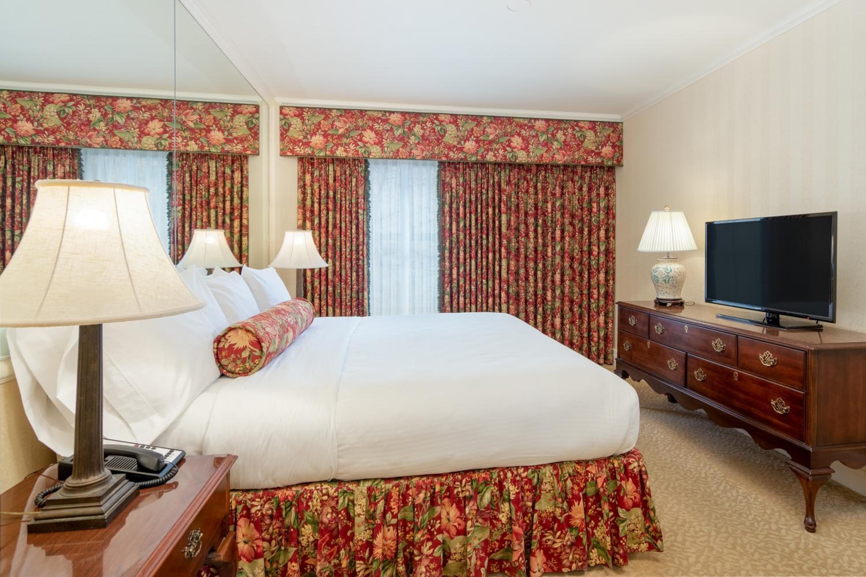 Mayflower Park Hotel