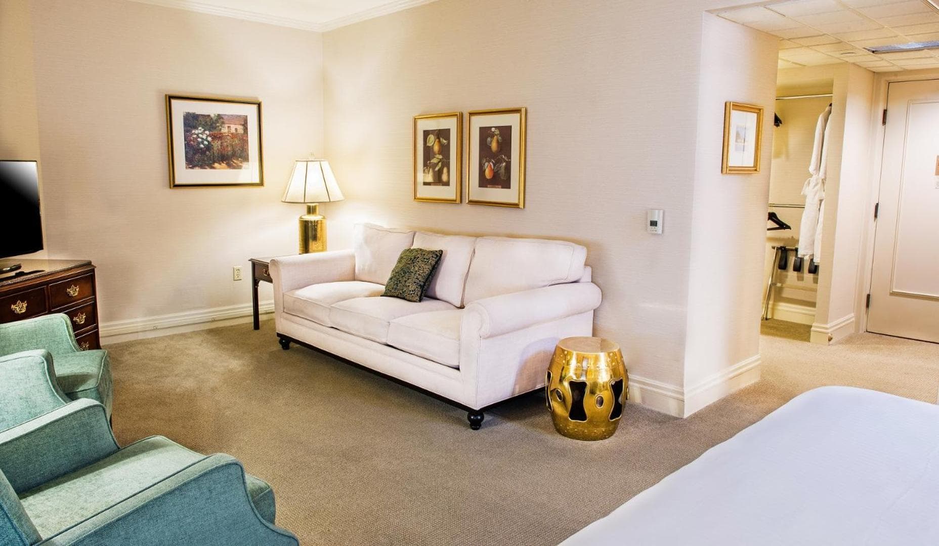Mayflower Park Hotel