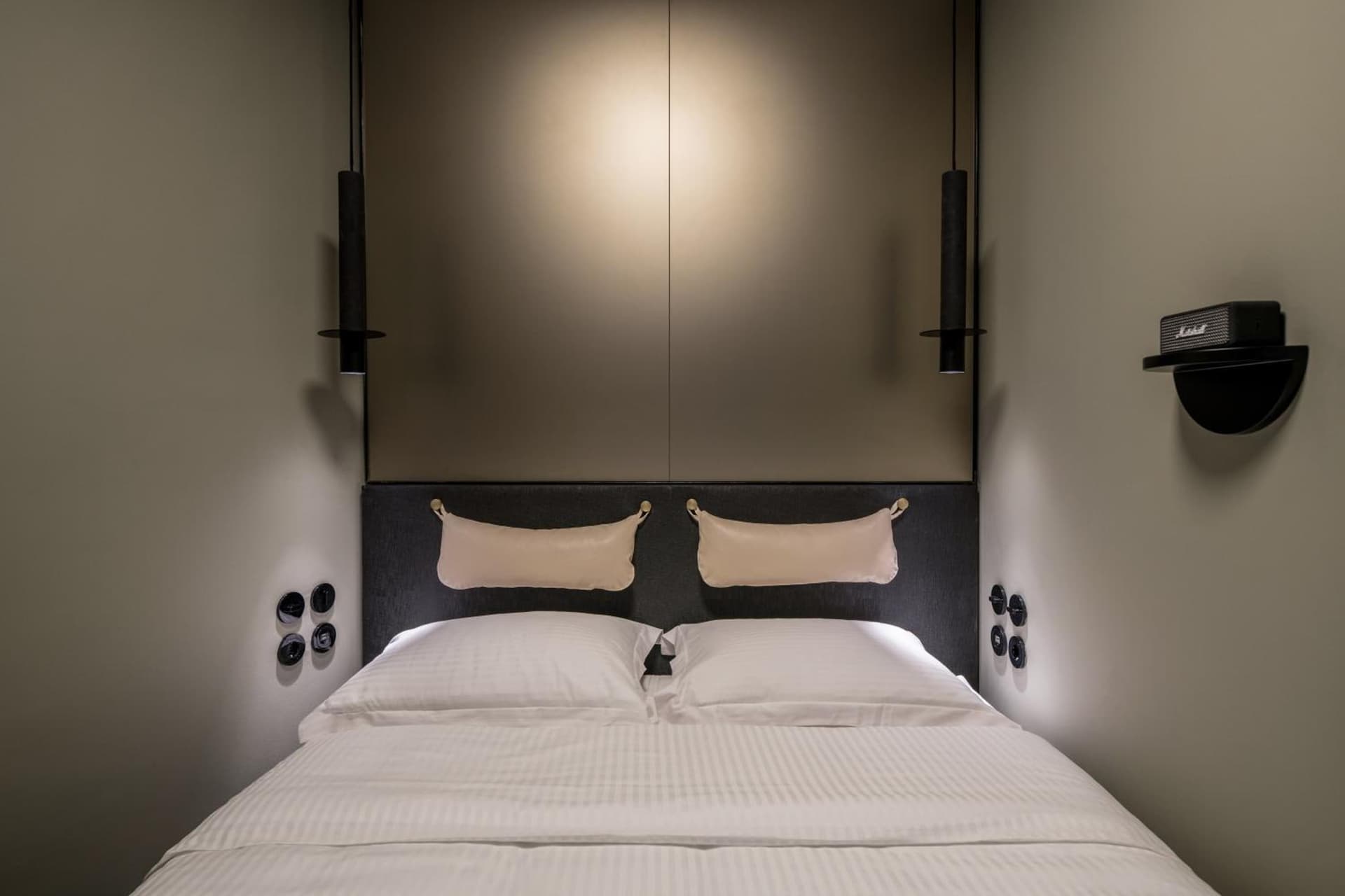 72 AD Urban Comfort Suites