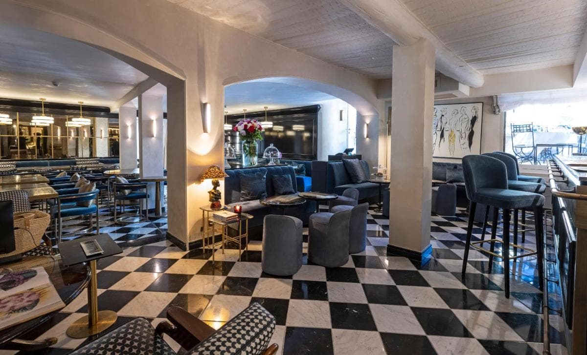 restaurant