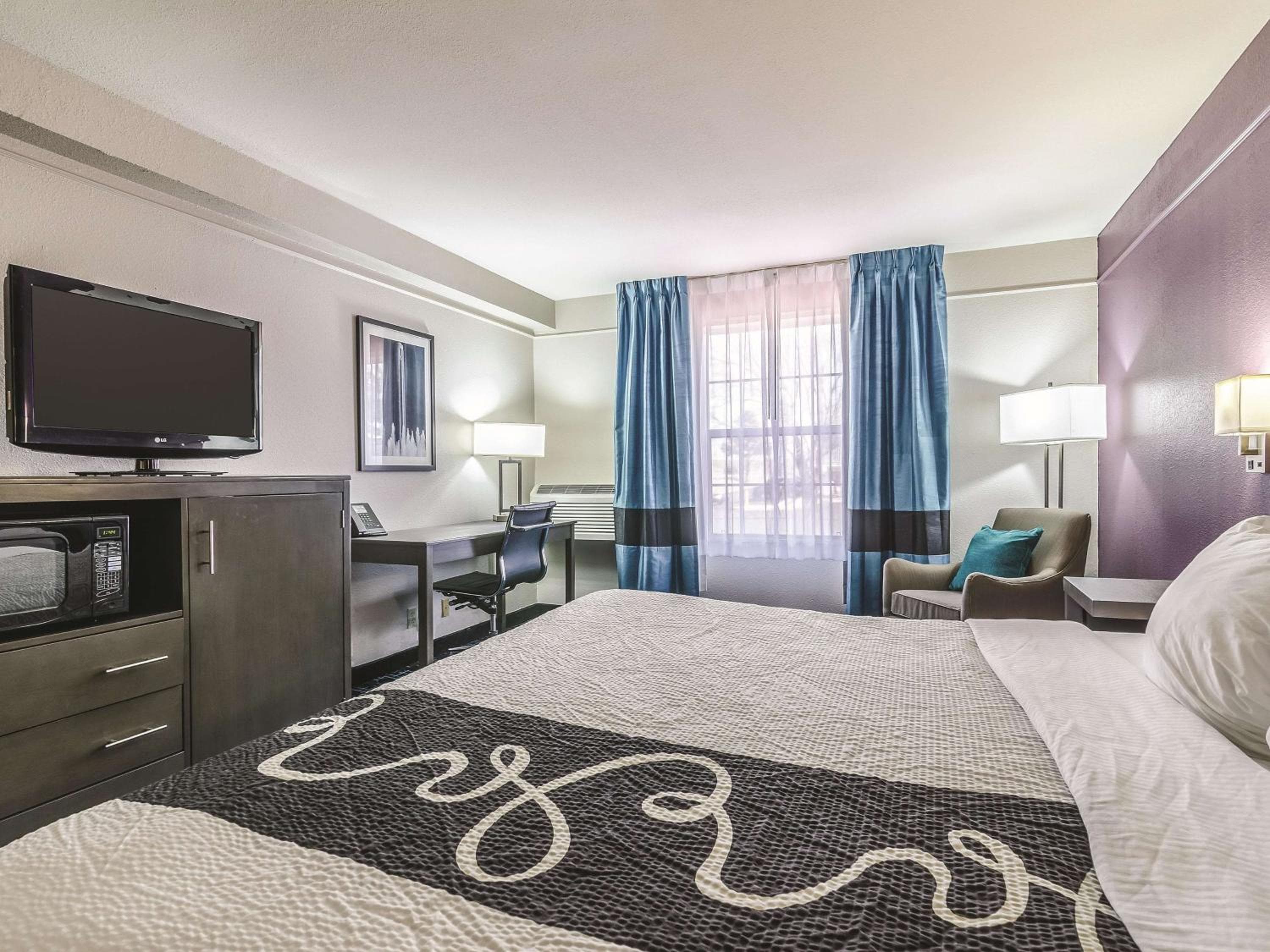 La Quinta by Wyndham Kansas City Airport