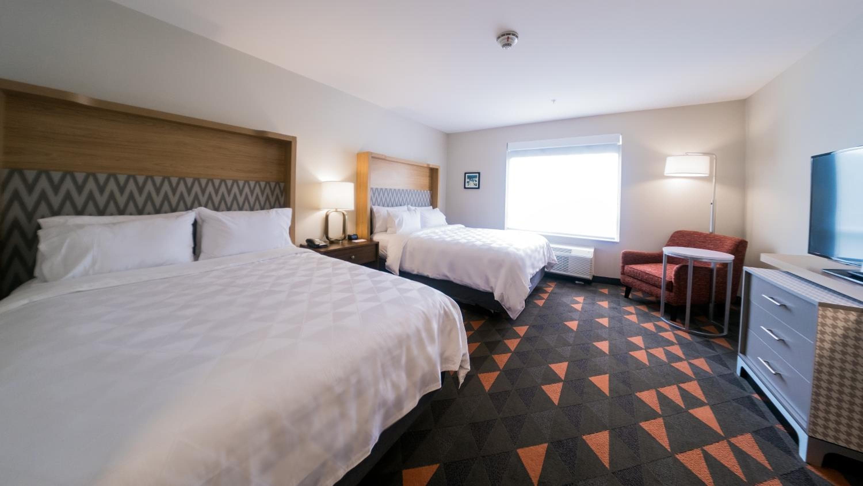 Holiday Inn & Suites Philadelphia W - Drexel Hill by IHG
