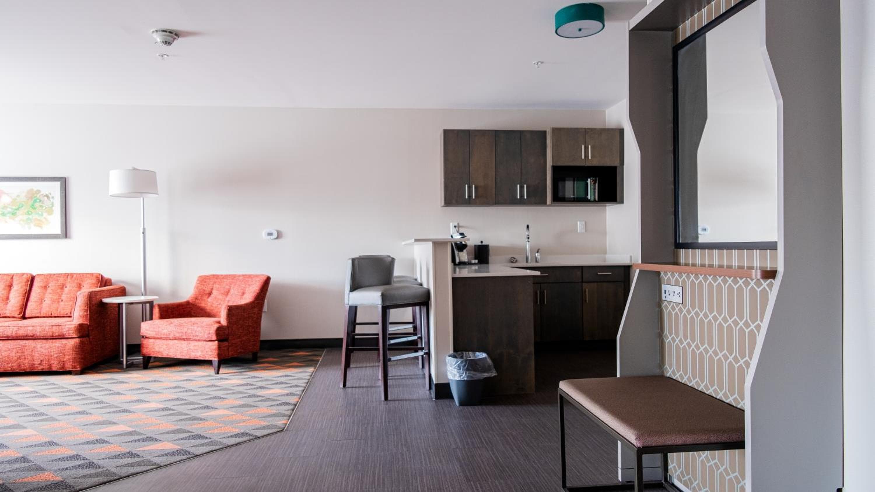 Holiday Inn & Suites Philadelphia W - Drexel Hill by IHG
