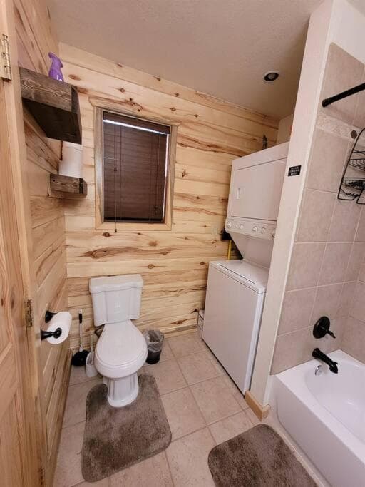 Log Cabin Zion Retreat. Walking distance to East Zion Trails