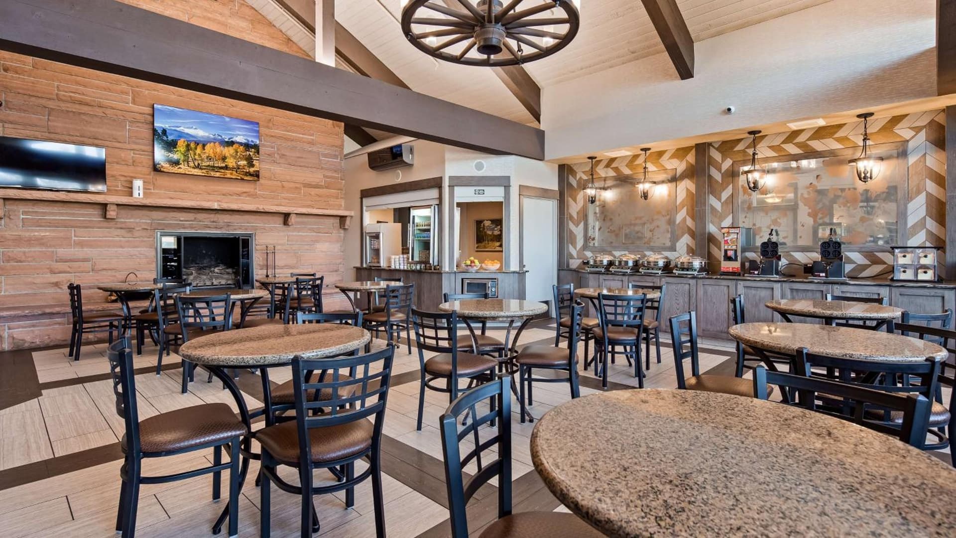 Best Western Plus Silver Saddle Inn