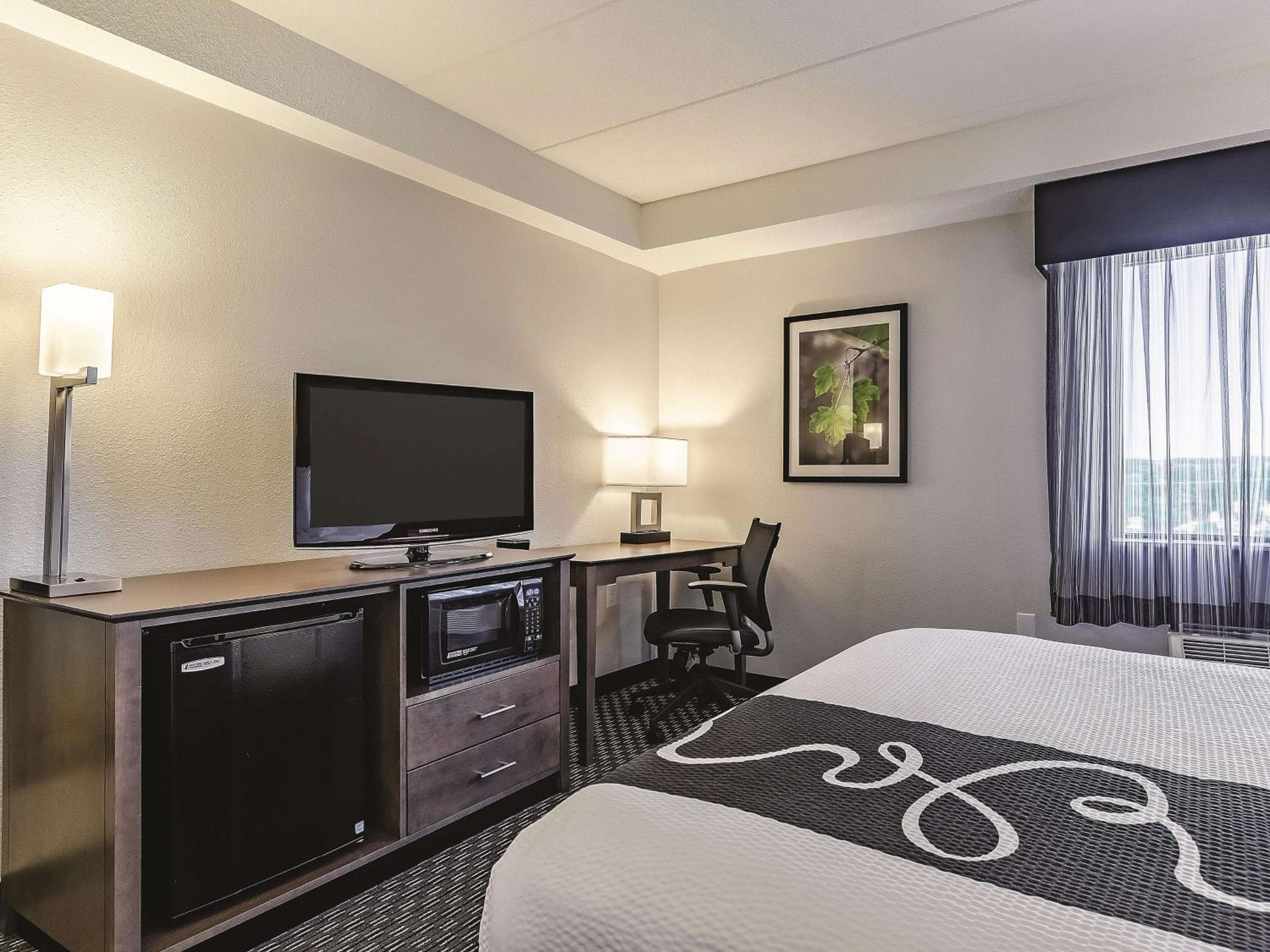 La Quinta by Wyndham Warwick Providence Airport