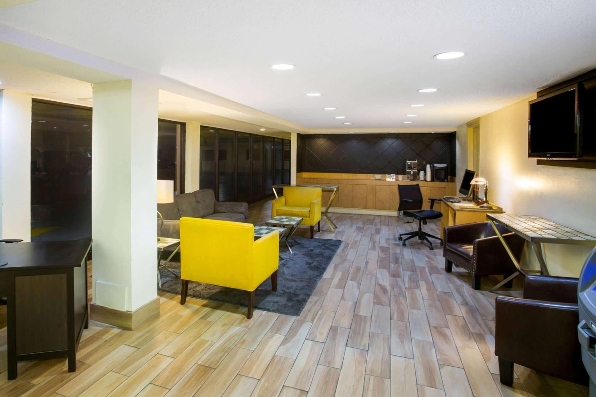 La Quinta Inn by Wyndham Austin Capitol / Downtown