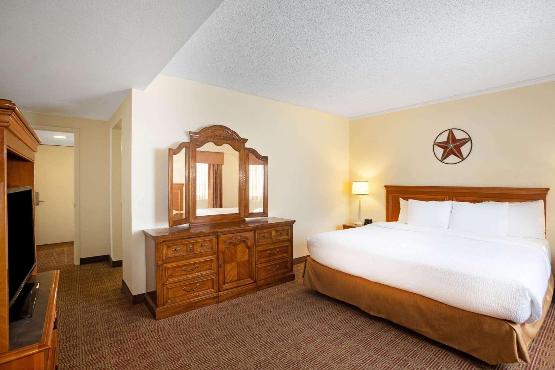 La Quinta Inn by Wyndham Austin Capitol / Downtown