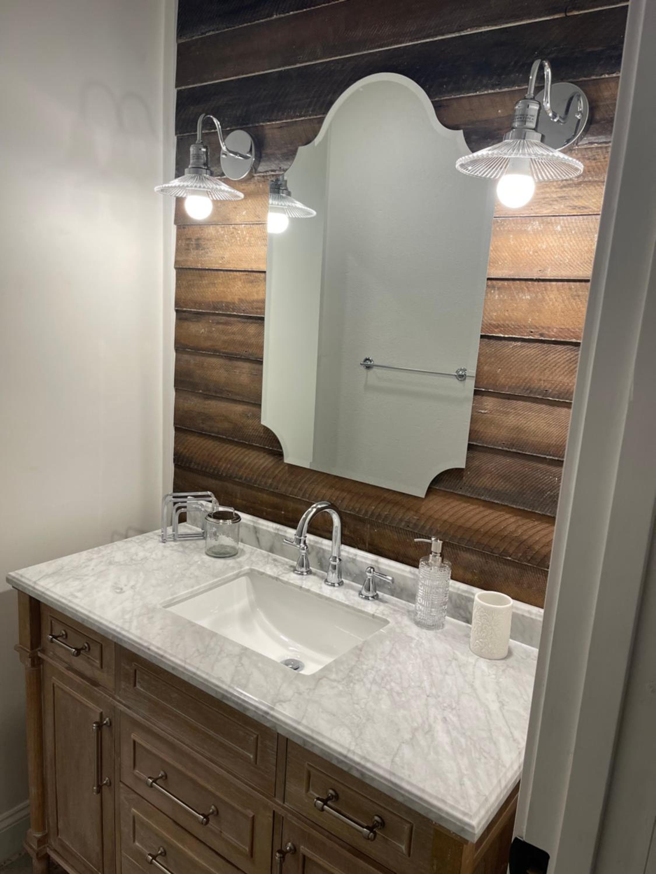 Bluegrass River View -- Soak and Savor with Hollyhock Suites
