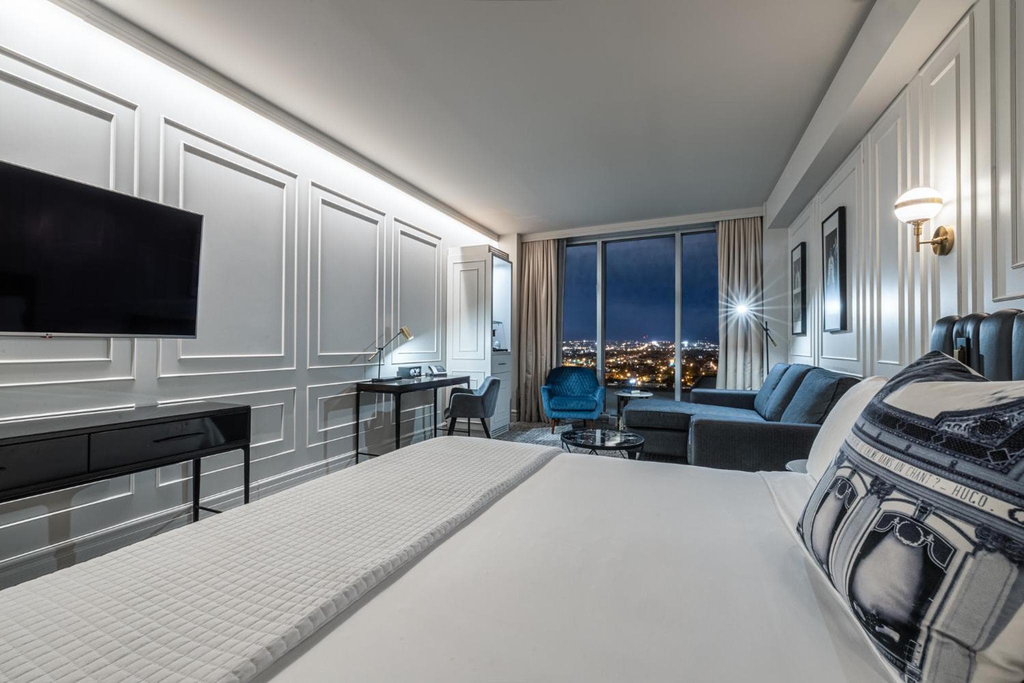Le Capitole Hotel