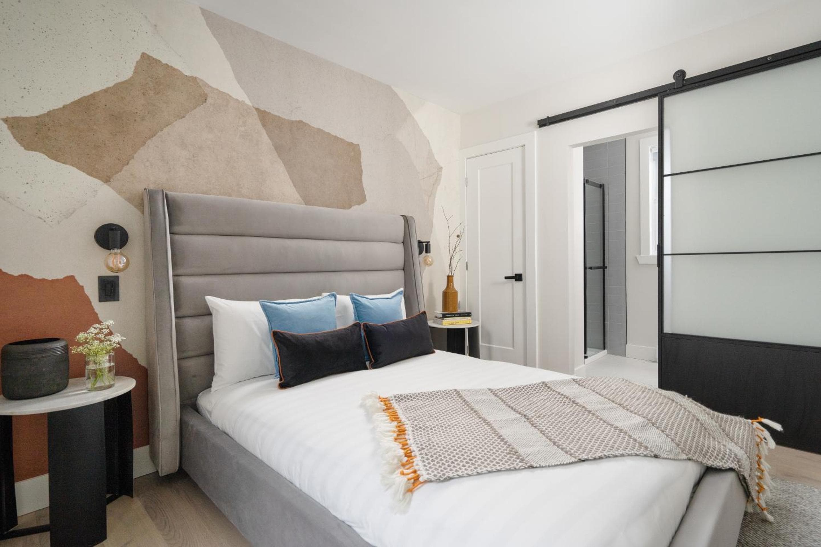 François-Denis Apartments