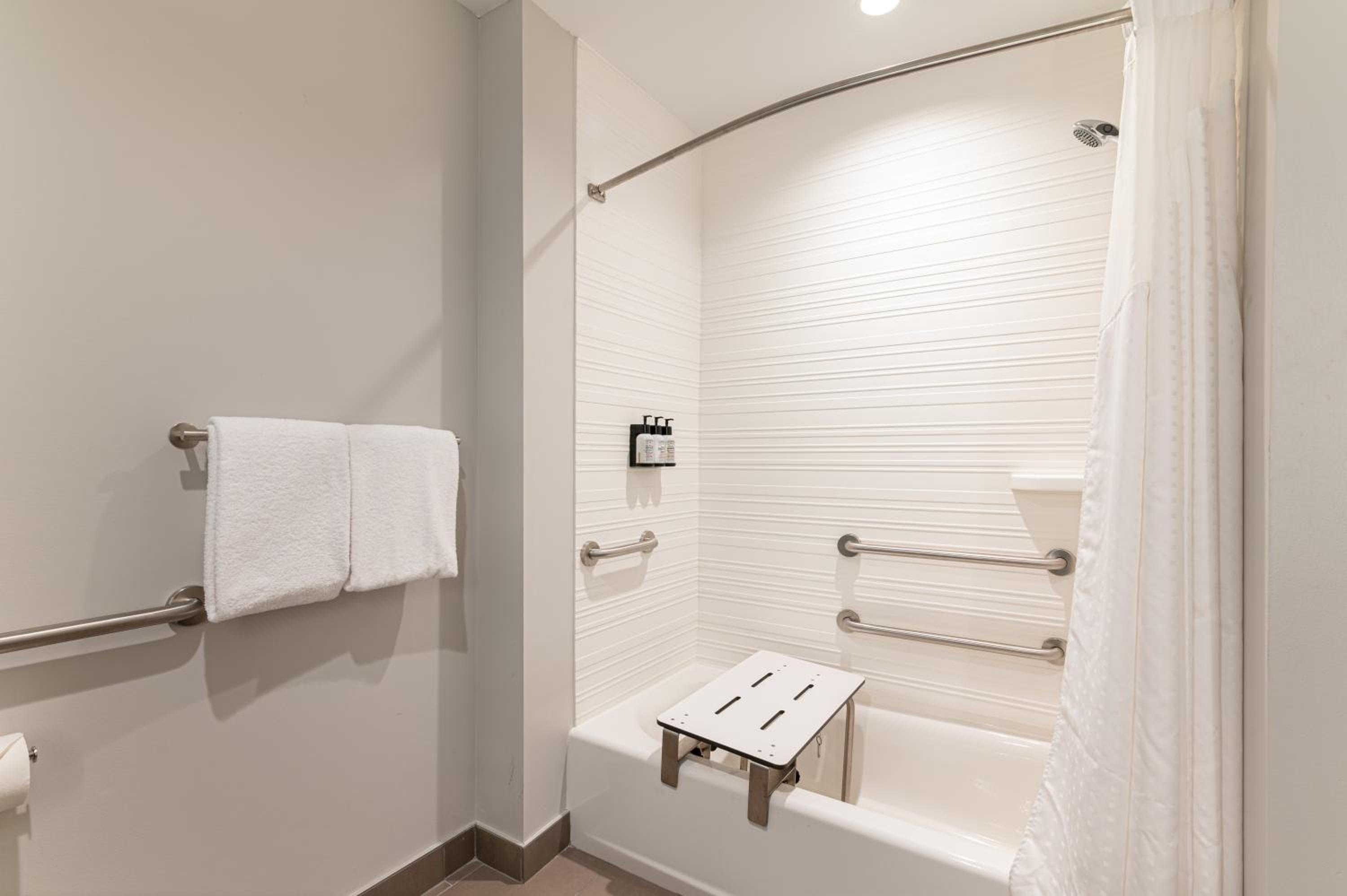avid hotel Summerville by IHG