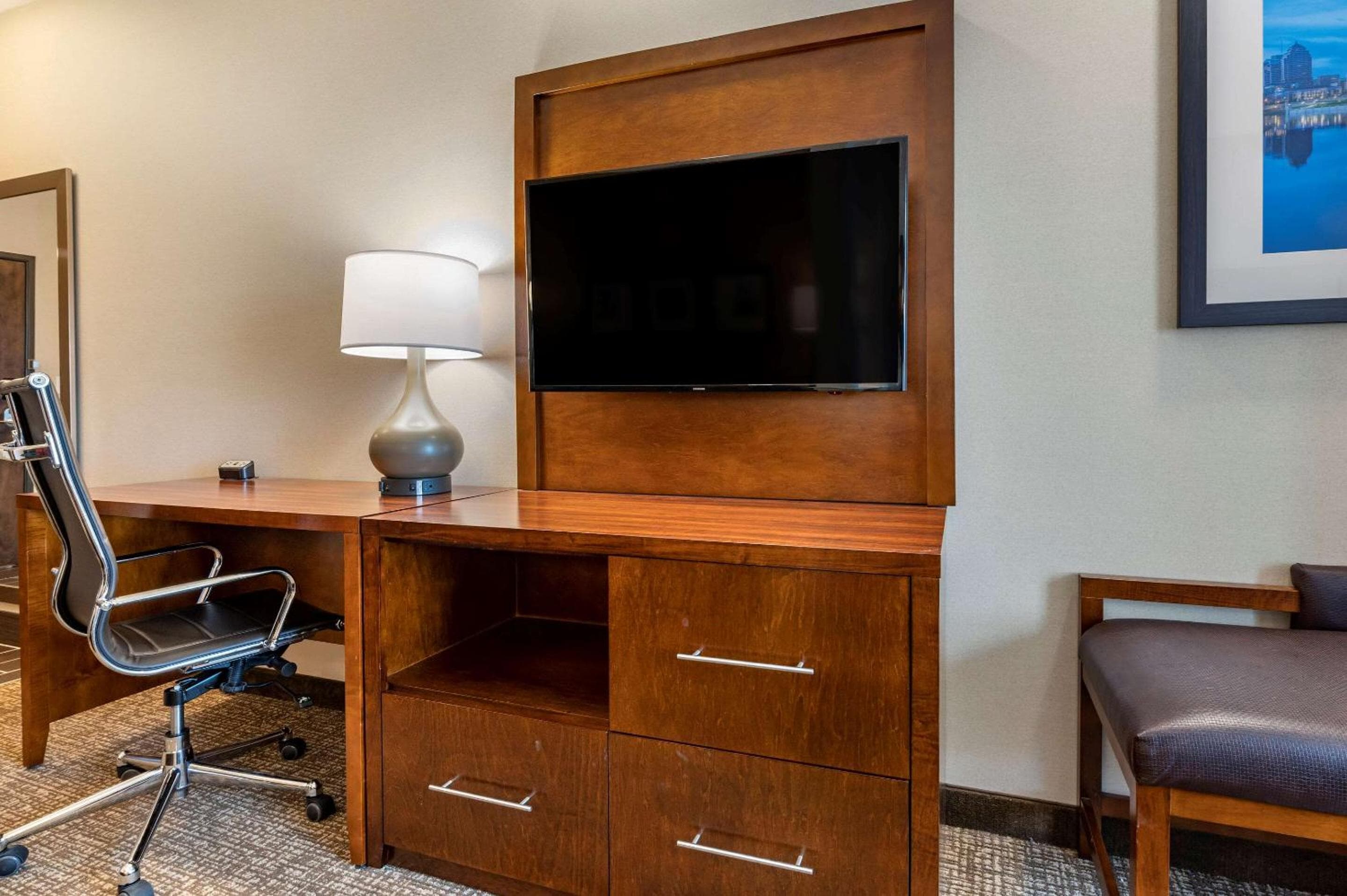 Comfort Suites Columbus Airport