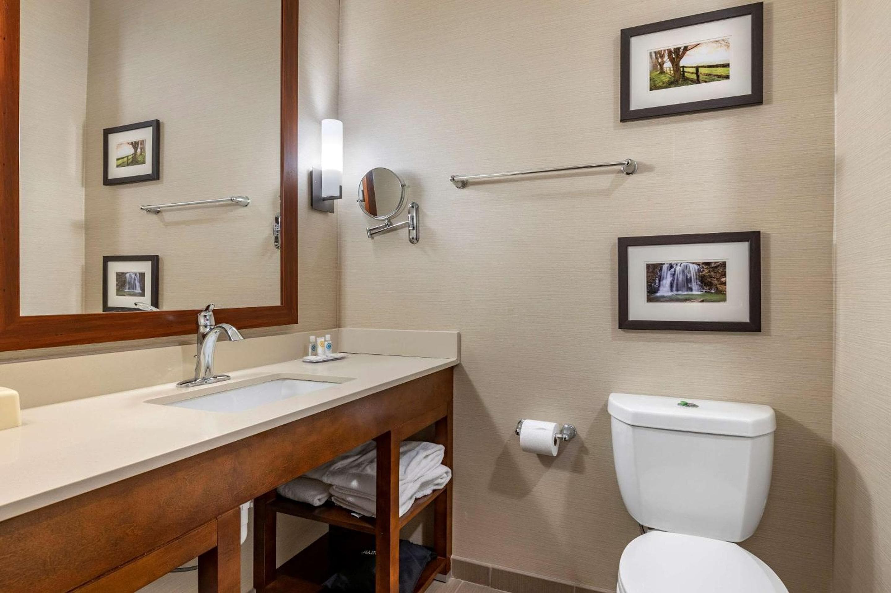 Comfort Suites Columbus Airport