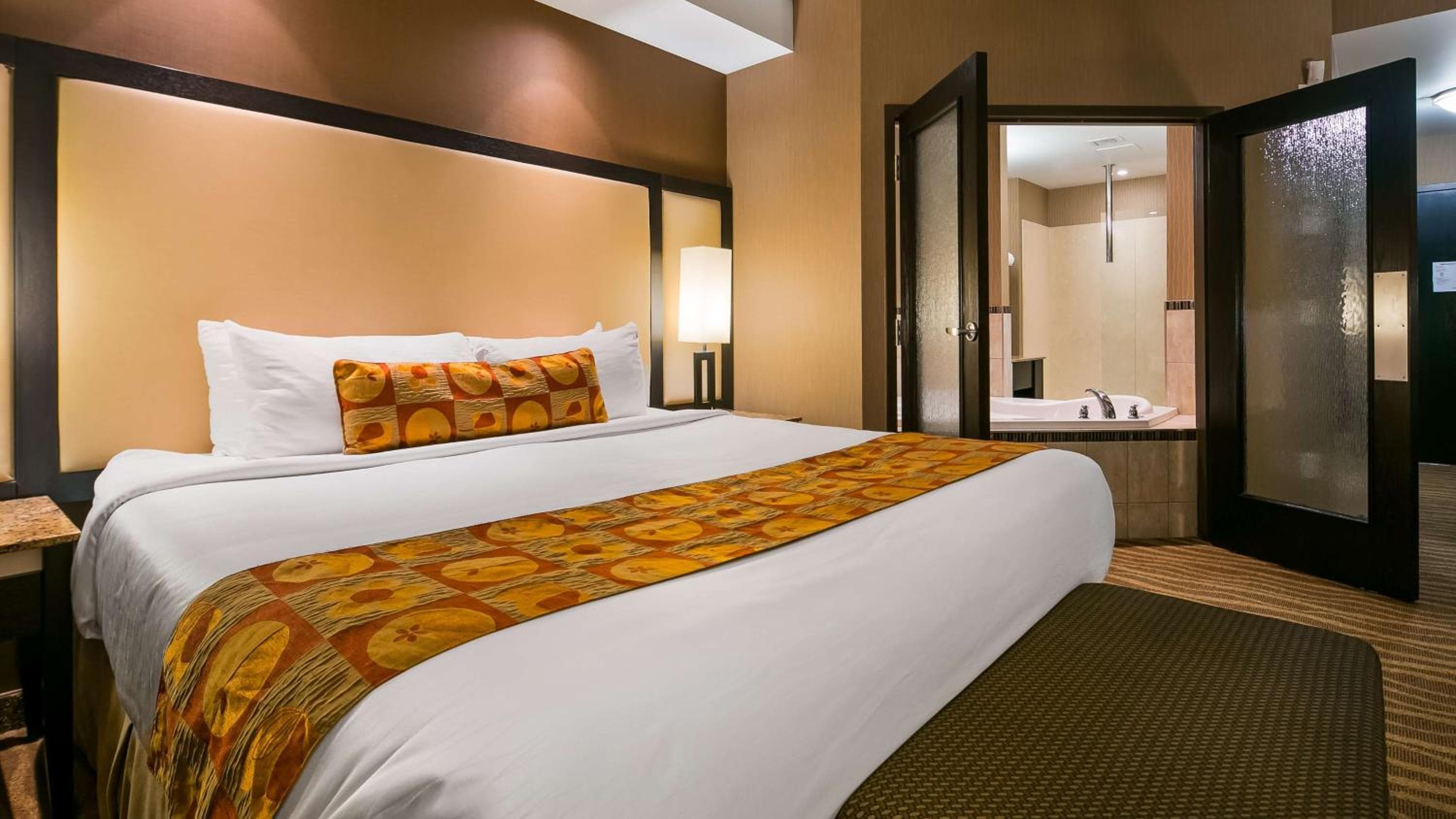 Best Western Premier Freeport Inn Calgary Airport