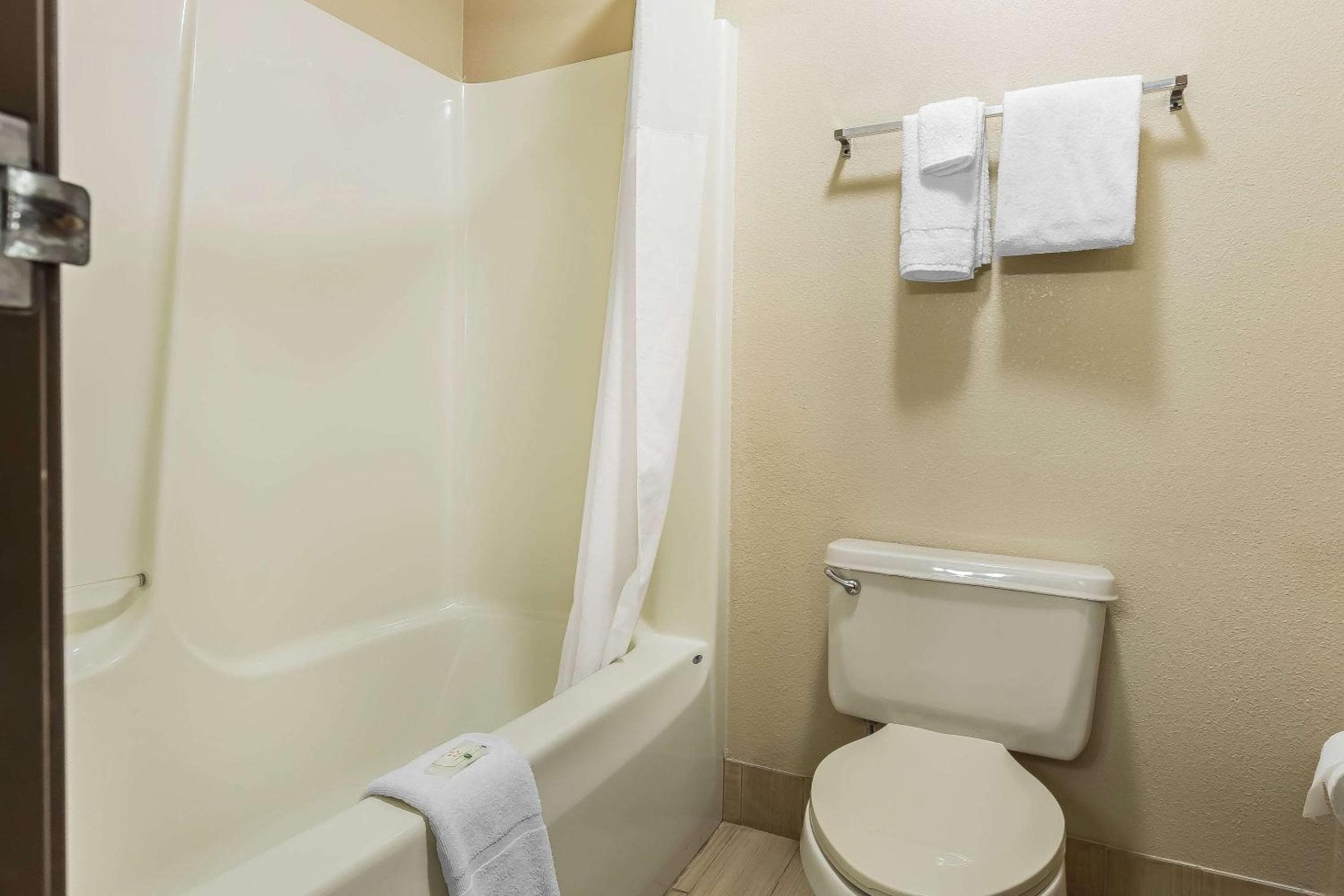 Quality Inn Mount Vernon, IL