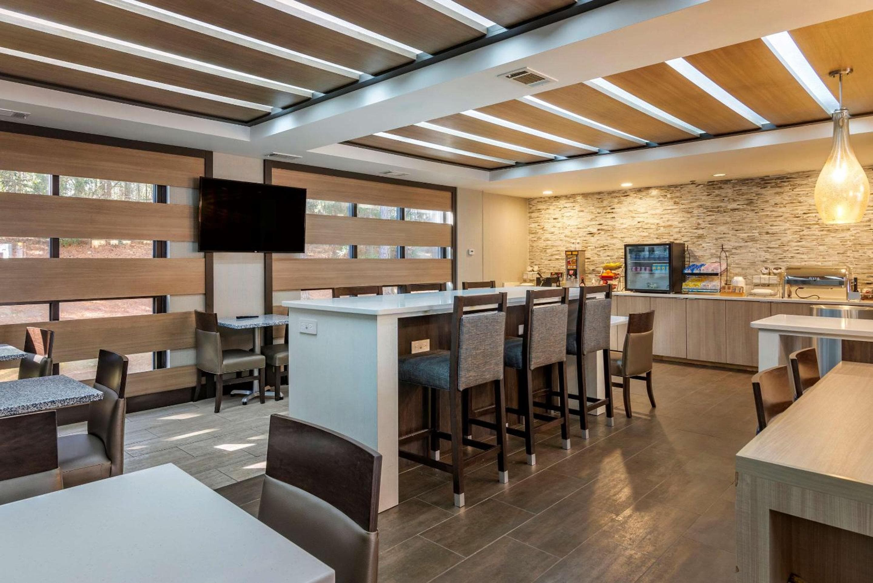 Comfort Suites Alpharetta-Roswell - Atlanta Area