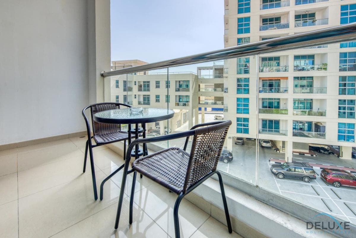 Captivating 1BR at DEC Towers Dubai Marina by Deluxe Holiday Homes