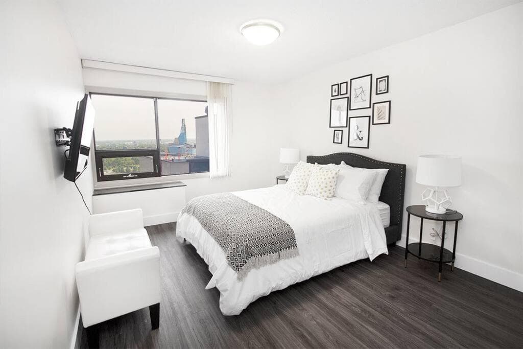 Luxurious one-bedroom with in suite laundry and parking!