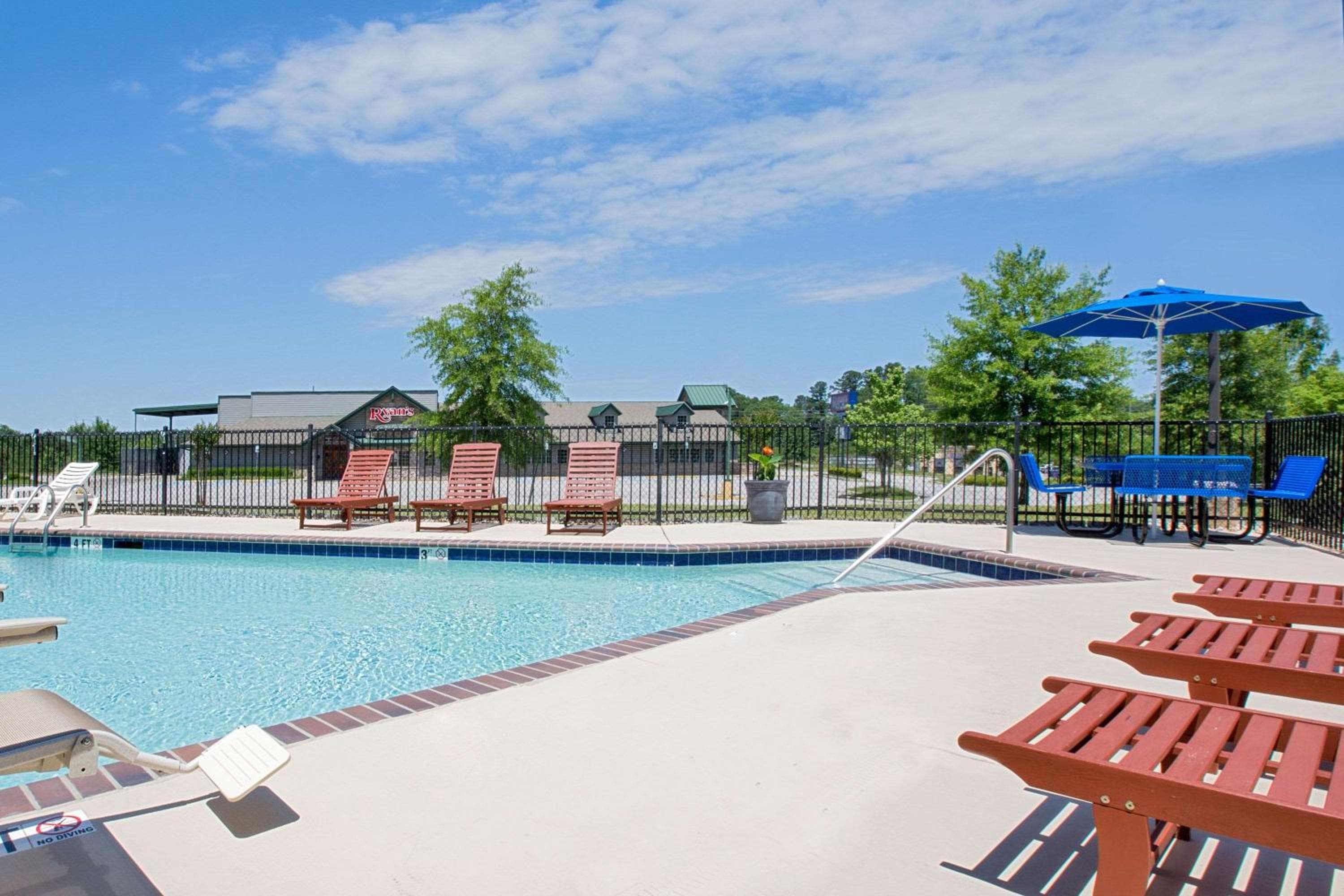 Microtel Inn & Suites by Wyndham Gardendale - Birmingham North