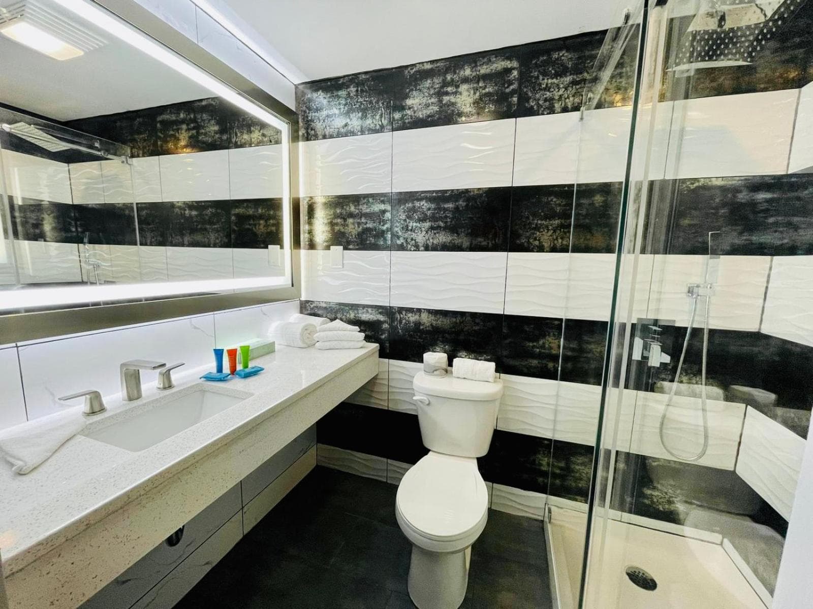 Casa Azul Hotel Blu-UBS Arena