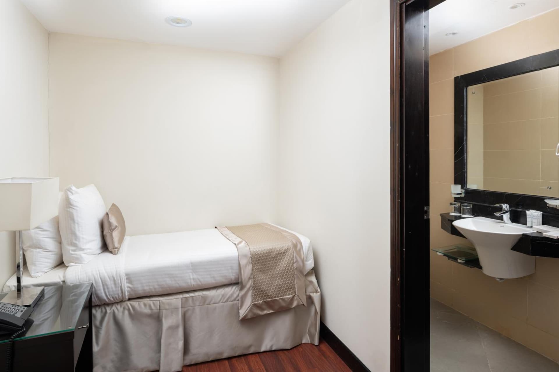 Taiba Front Hotel