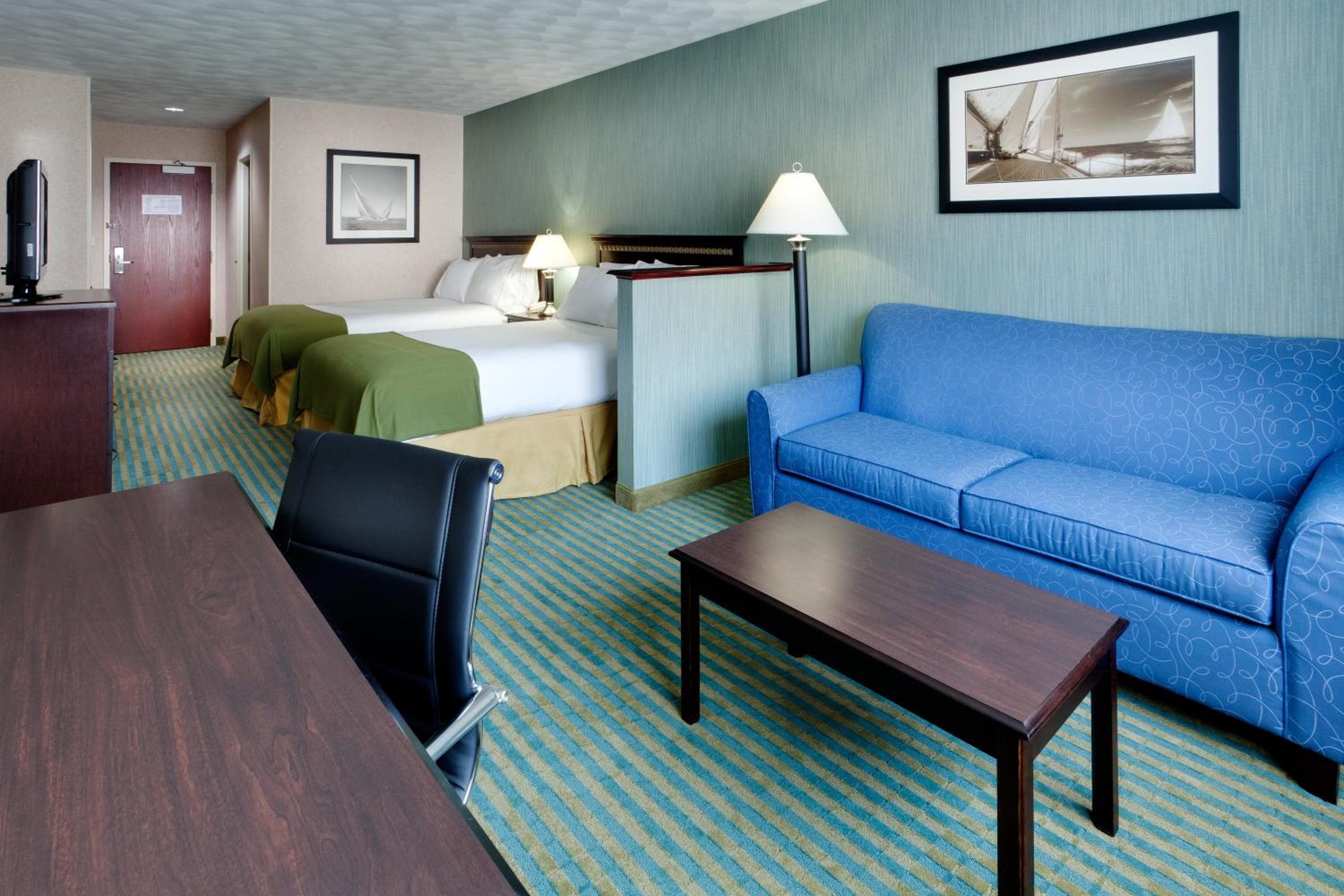 Holiday Inn Express & Suites Smithfield - Providence by IHG