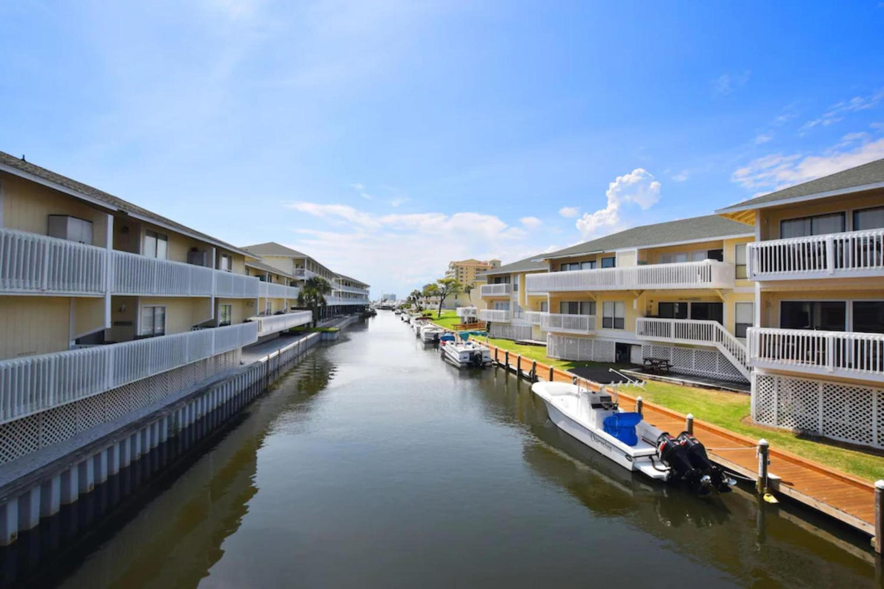 Sandpiper Cove by Panhandle Getaways