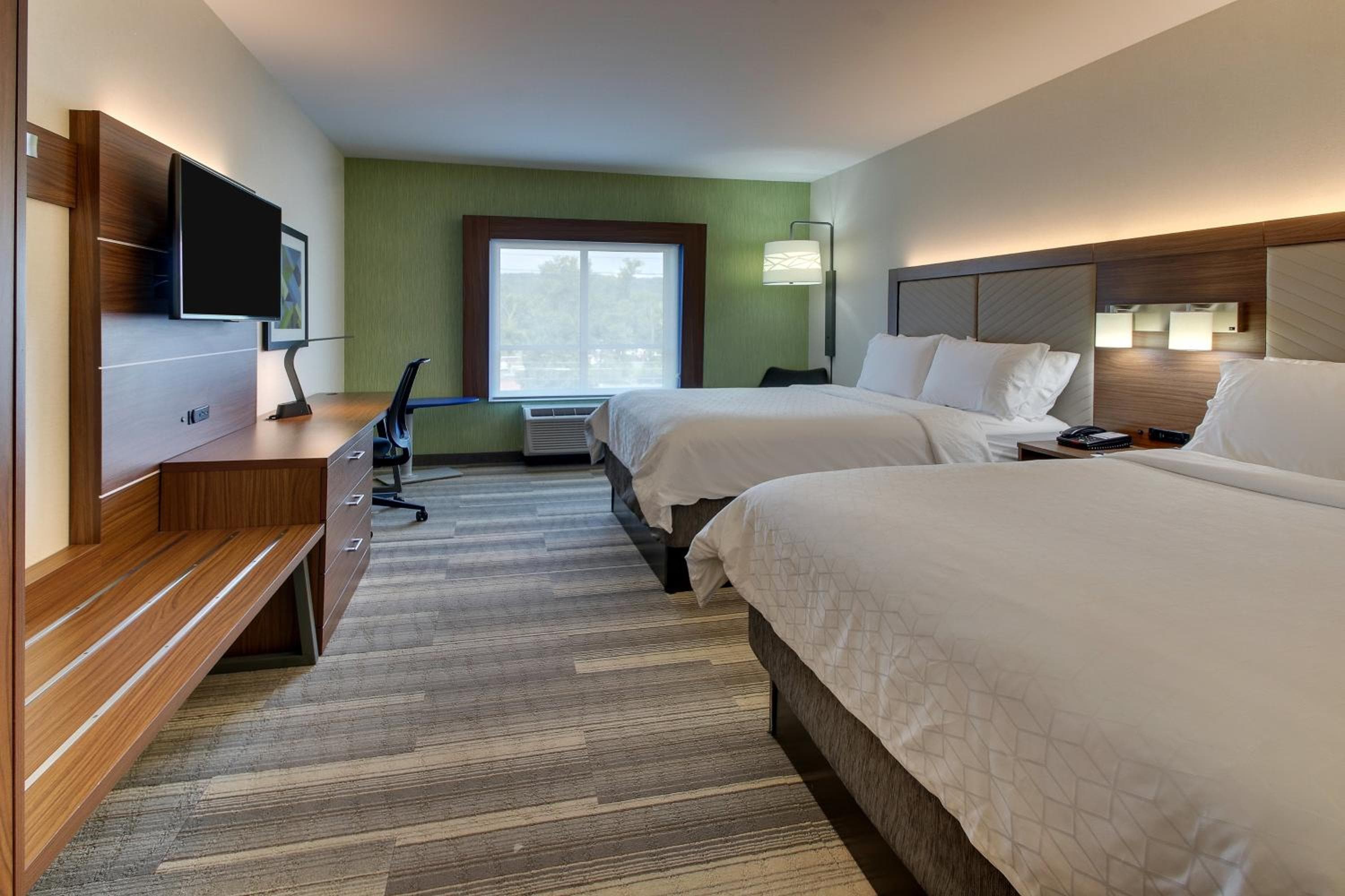 Holiday Inn Express & Suites Ithaca by IHG
