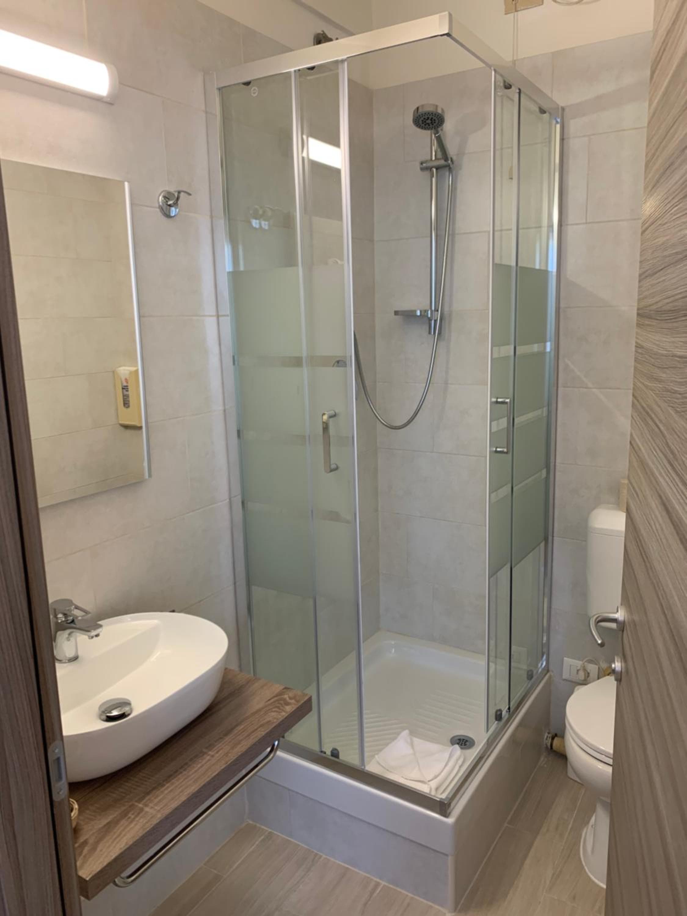 Hotel Cairoli