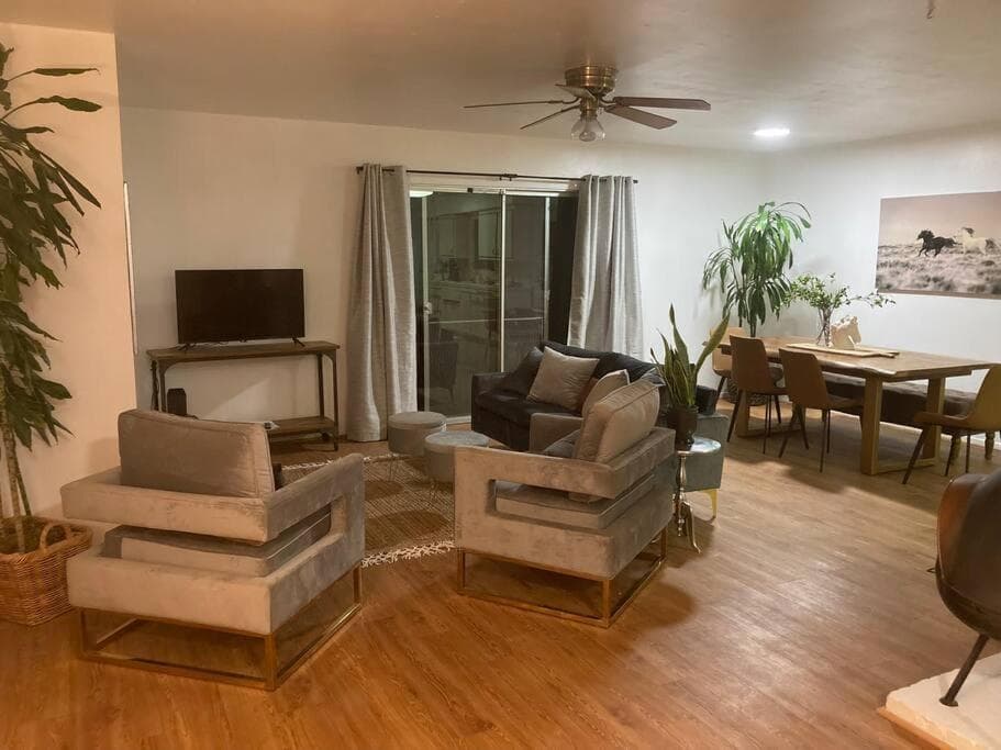 Ranch Style Home w/ Bikes! Heart of Wine Country