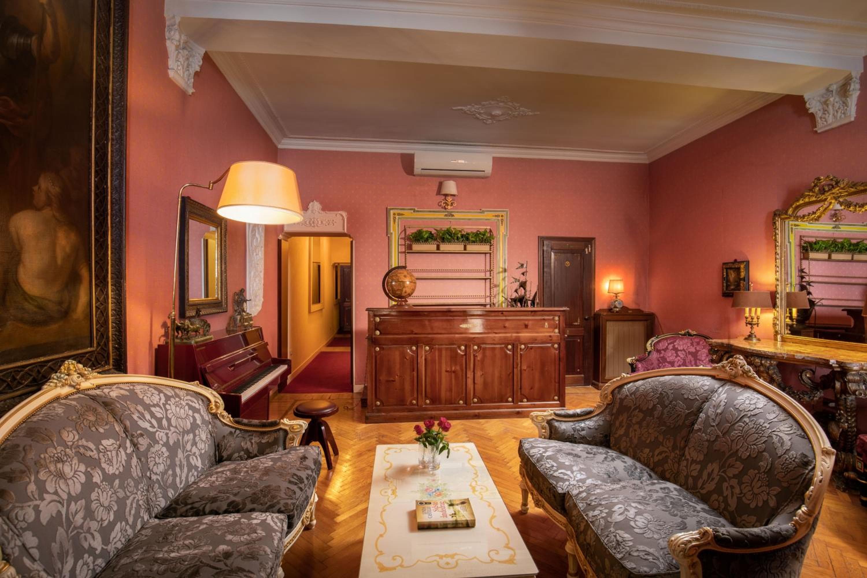 Residenza Frattina