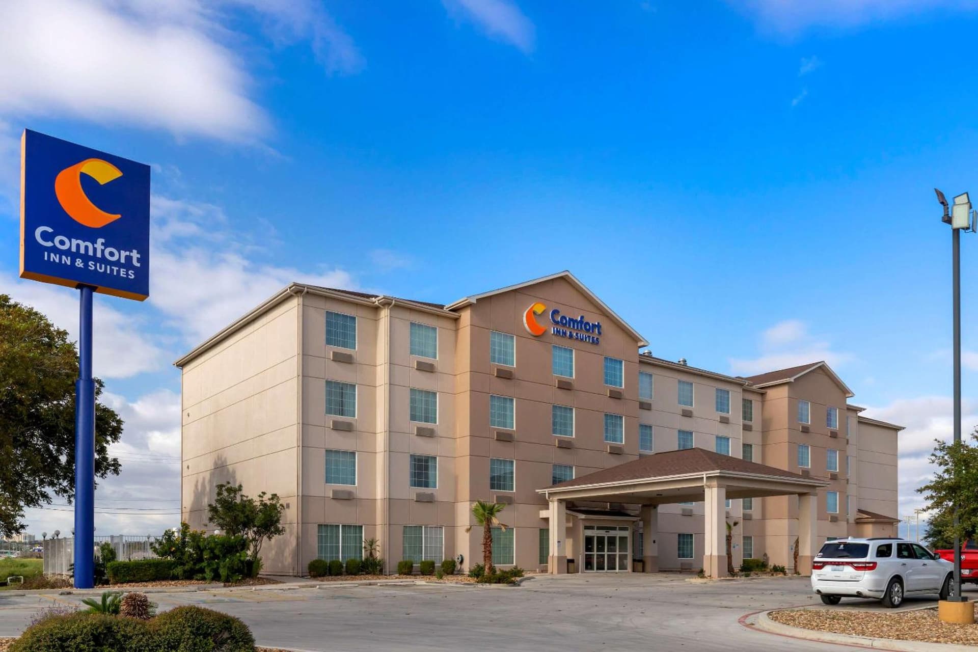 Spark by Hilton Selma