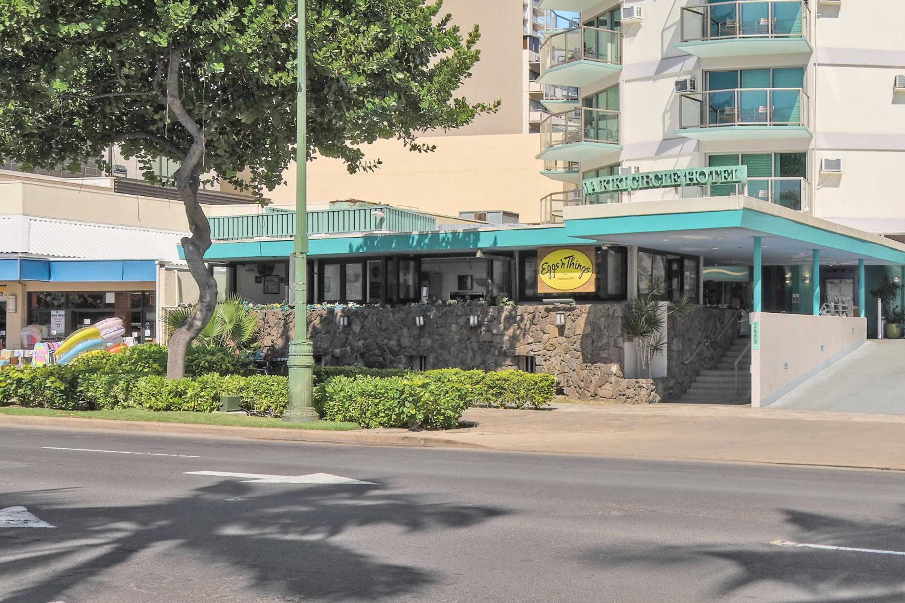 Waikiki Circle Hotel by Castle