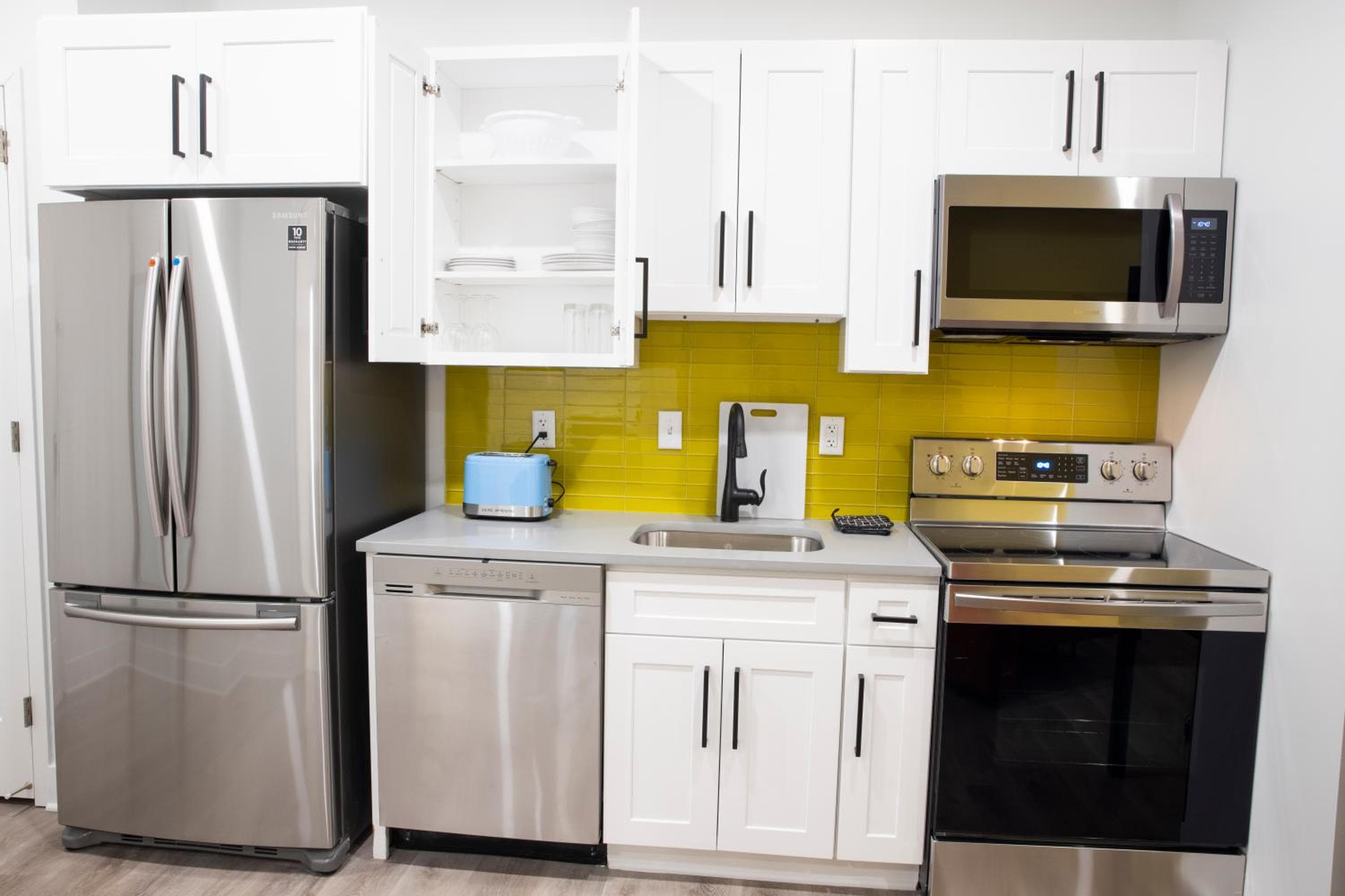 Peachtree Suites - Jersey City