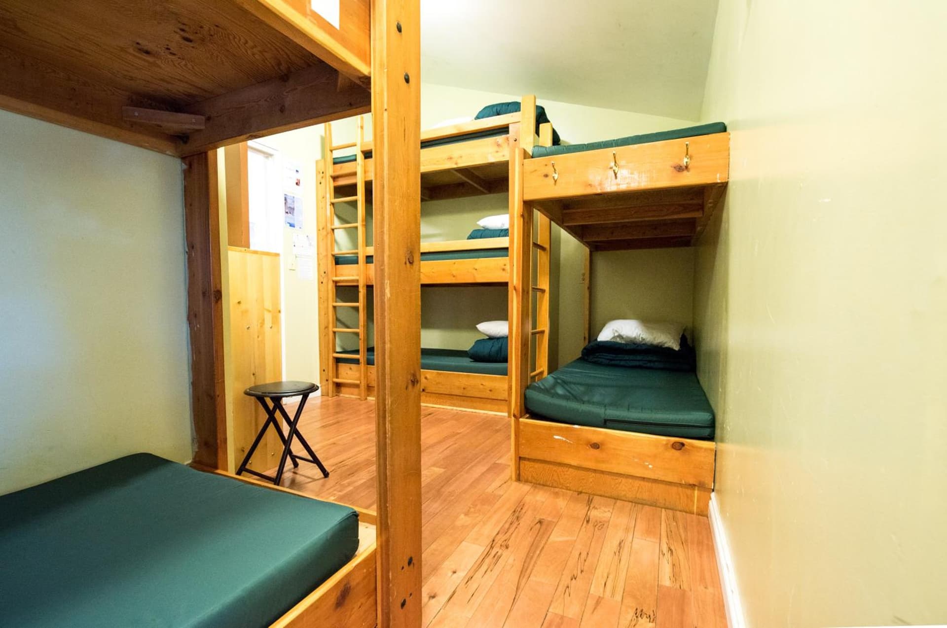 Canmore Alpine Hostel - Alpine Club of Canada