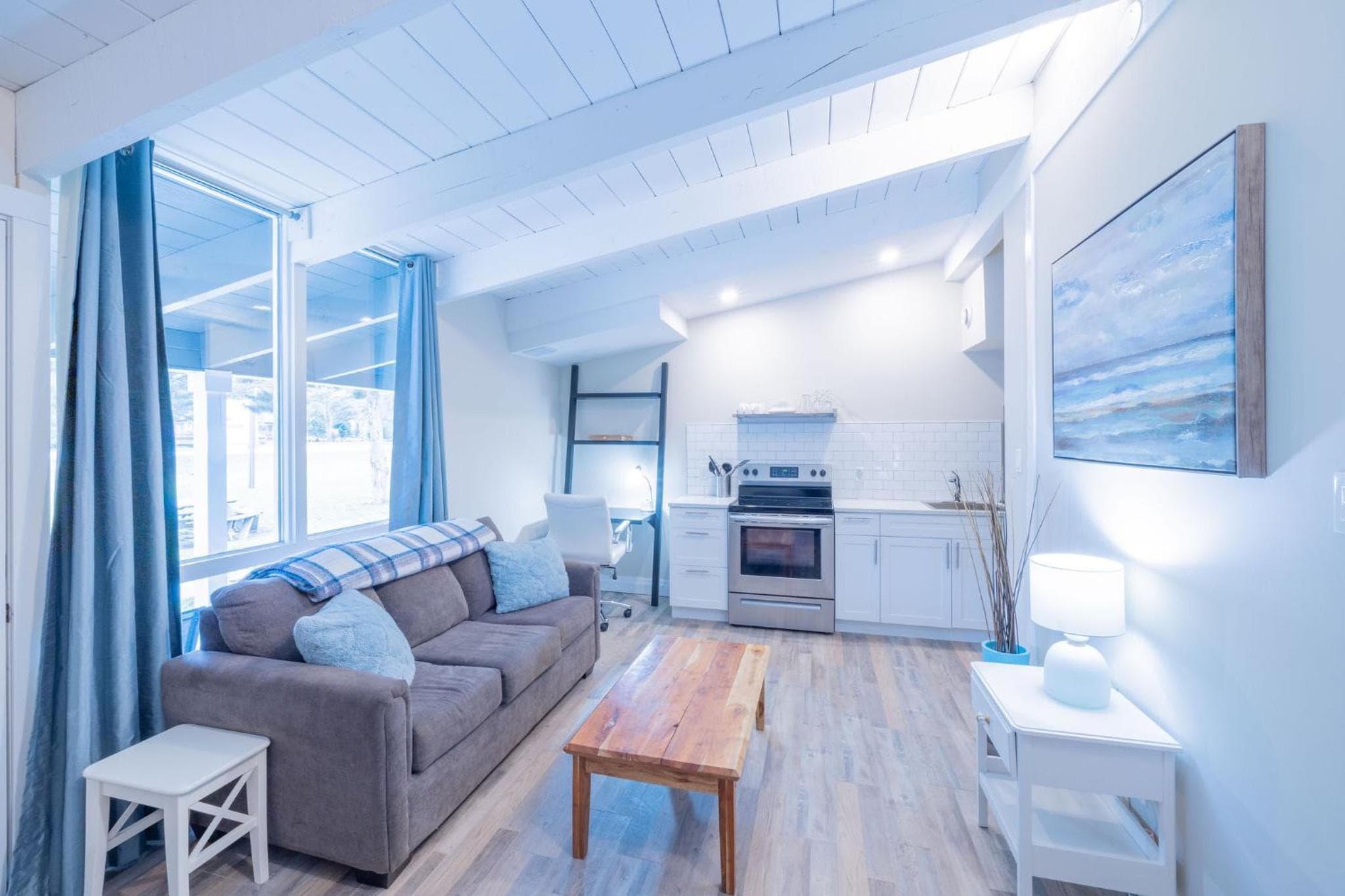 Boutique Suite #3