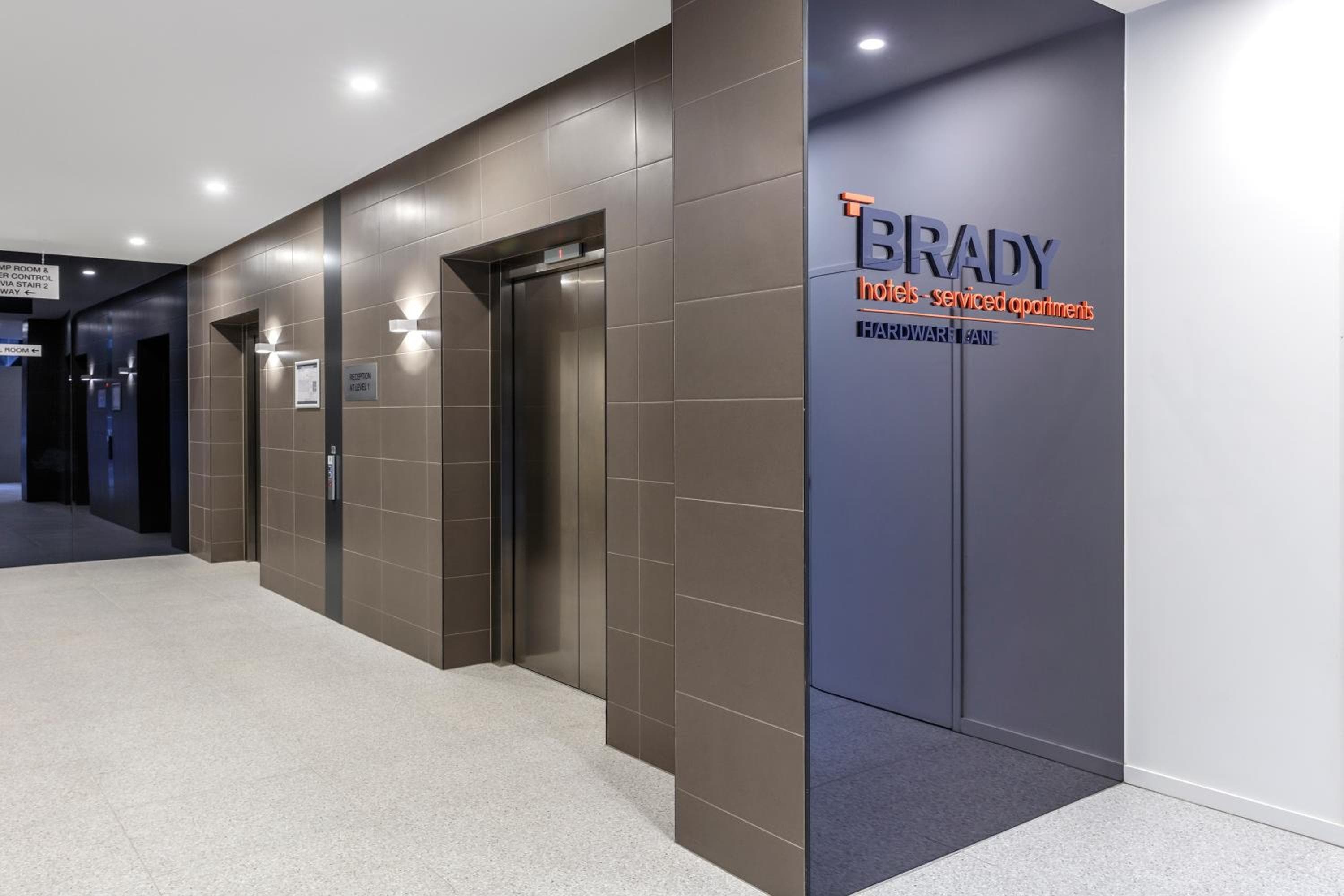 Brady Apartment Hotel Hardware Lane