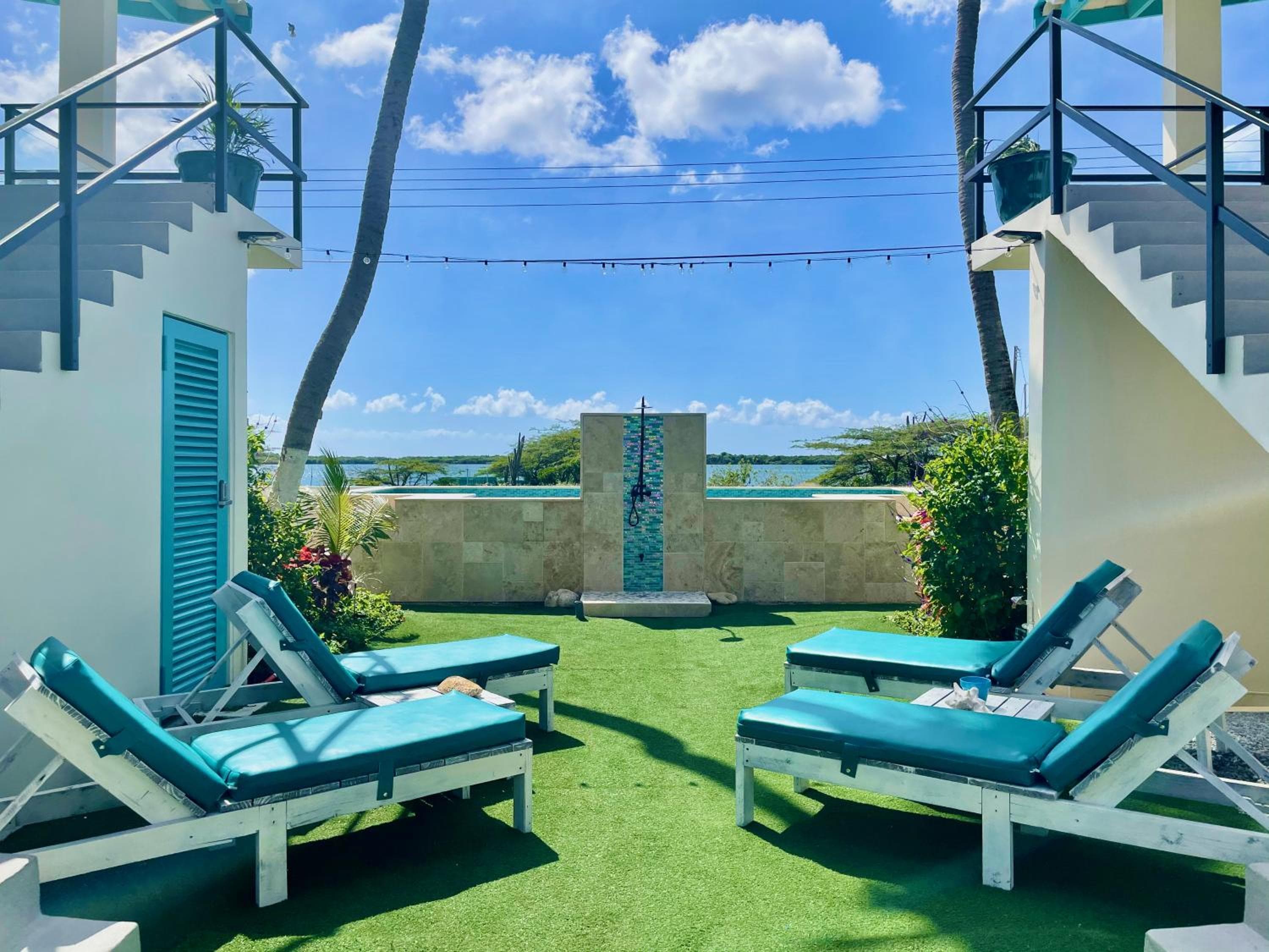 Vistalmar Ocean Suites