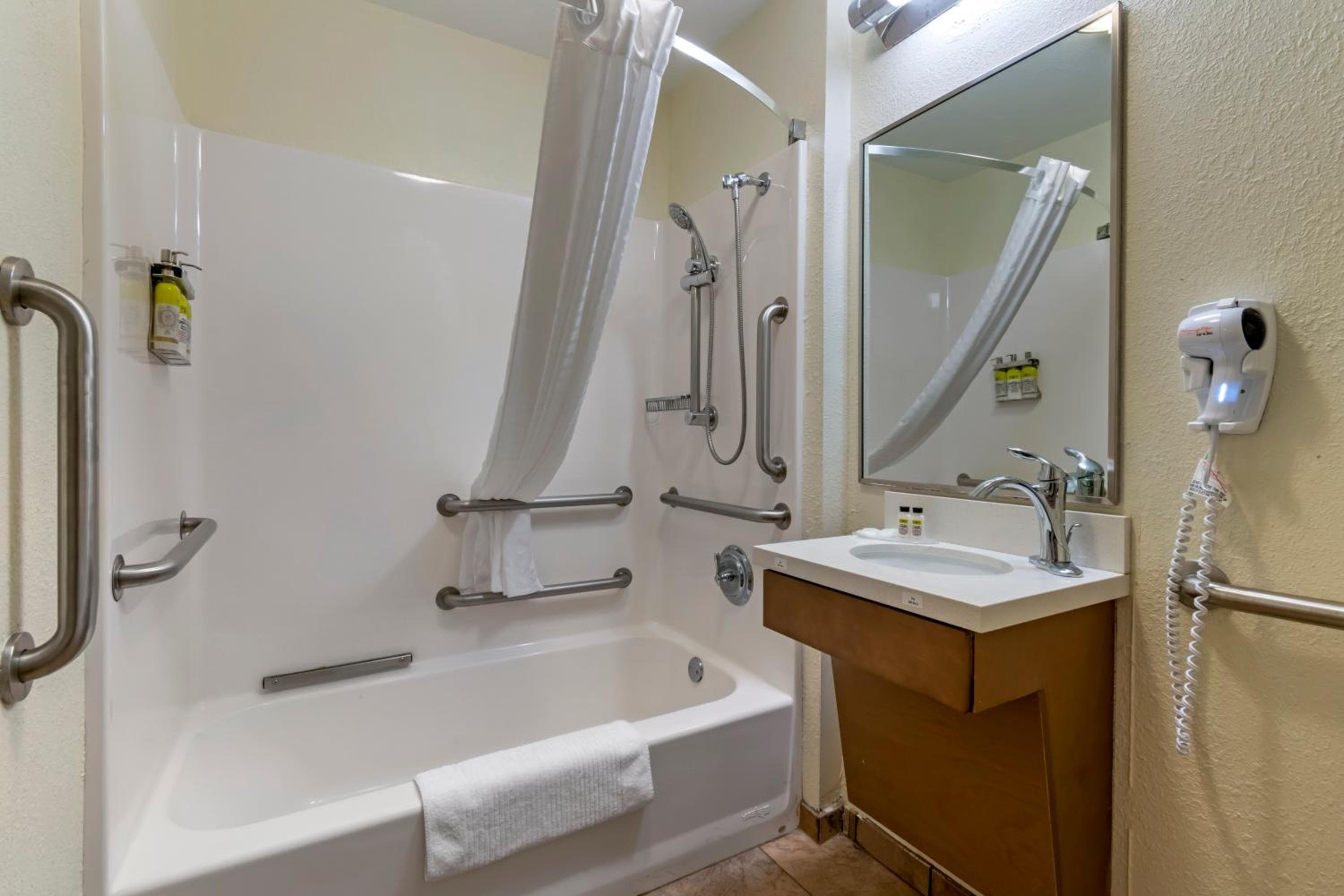 Candlewood Suites Reading by IHG