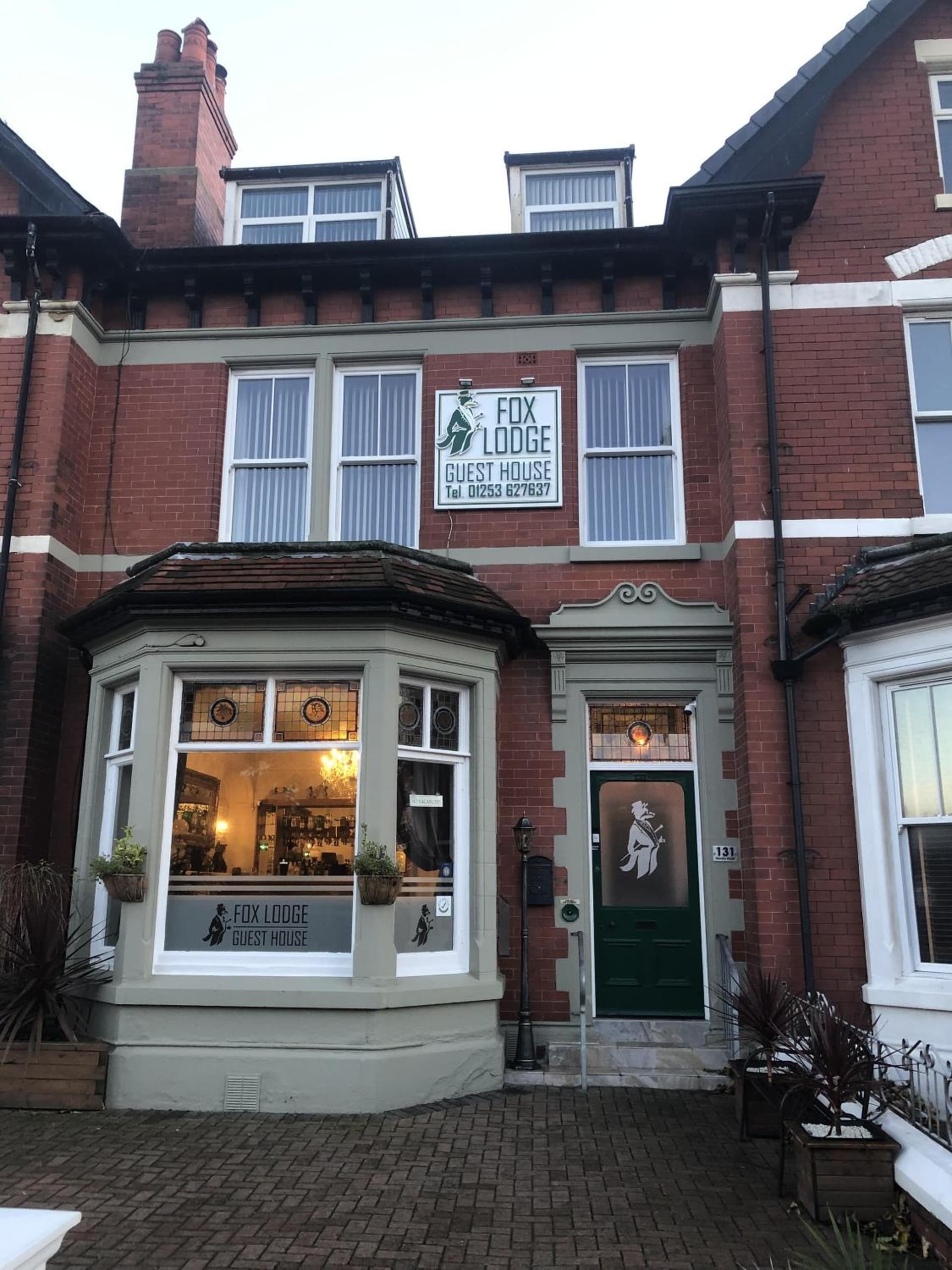 Fox lodge