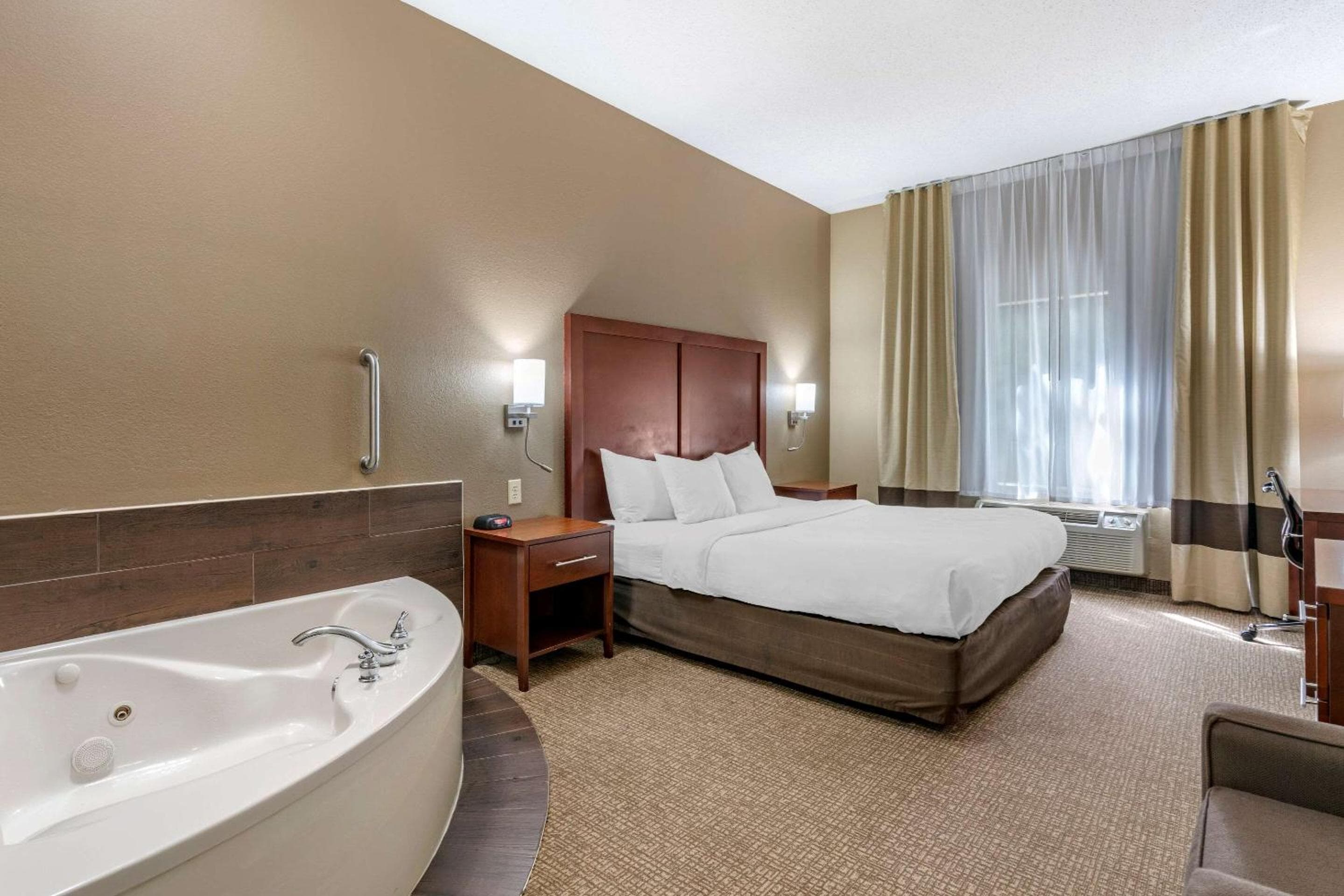 Comfort Inn & Suites St Louis-O'Fallon