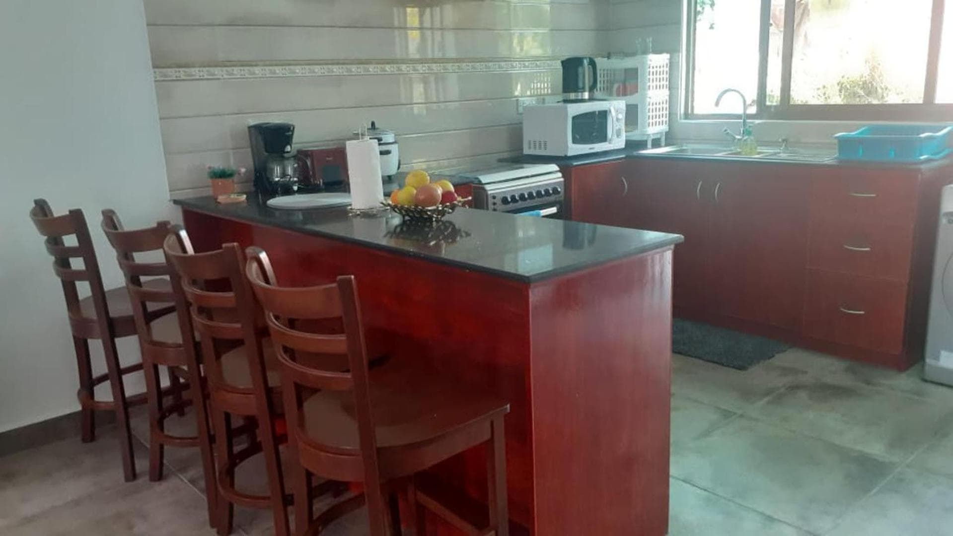 Mount Simpson 2-Beds Sleeps 4 5 mins to Beach